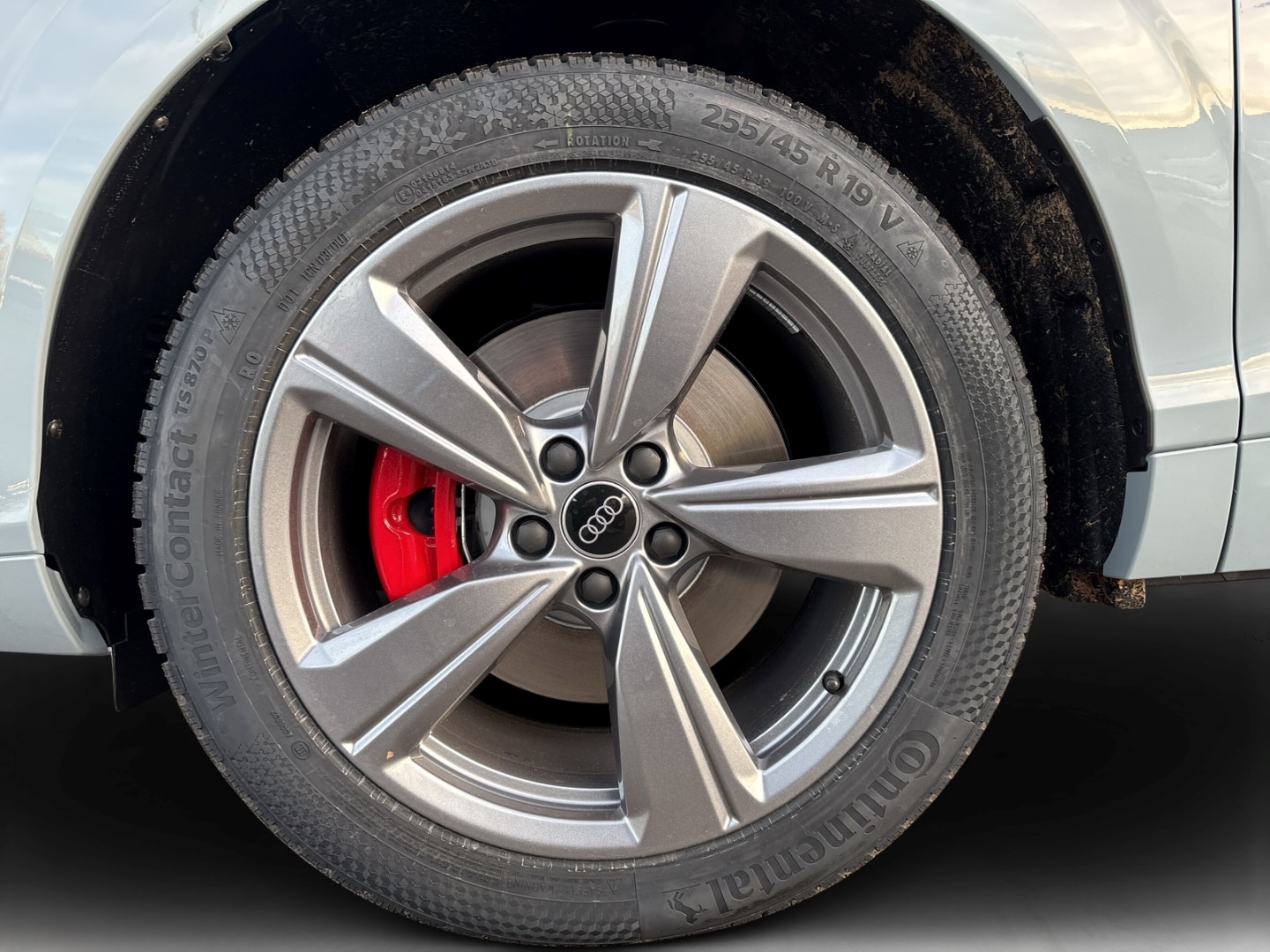Bild über Audi Q3 SUV TFSI quattro 195 kW S tronic - für weitere Informationen kontaktieren Sie den Audi Partner