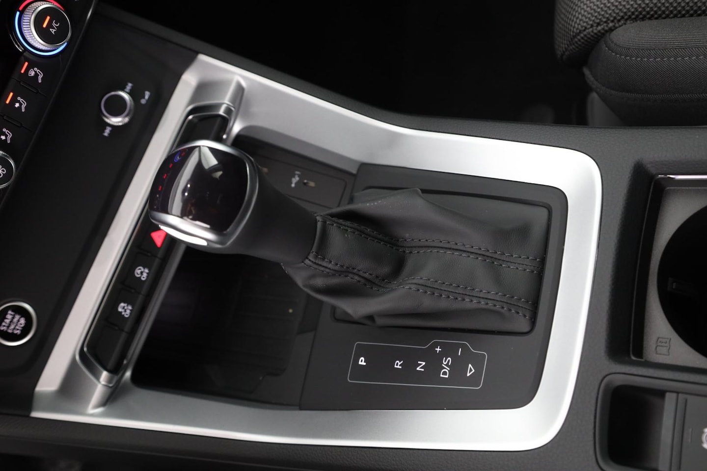 Bild über Audi Q3 advanced 35 TFSI S tronic - für weitere Informationen kontaktieren Sie den Audi Partner