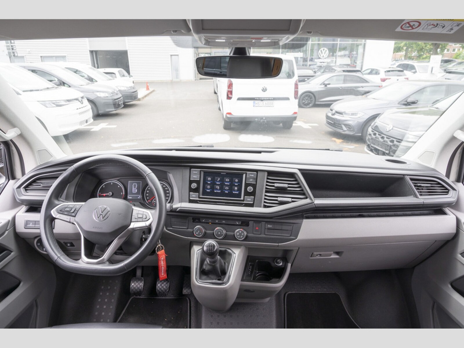 Volkswagen T6.1 Transporter Kasten kurzer Radstand – Bild 8