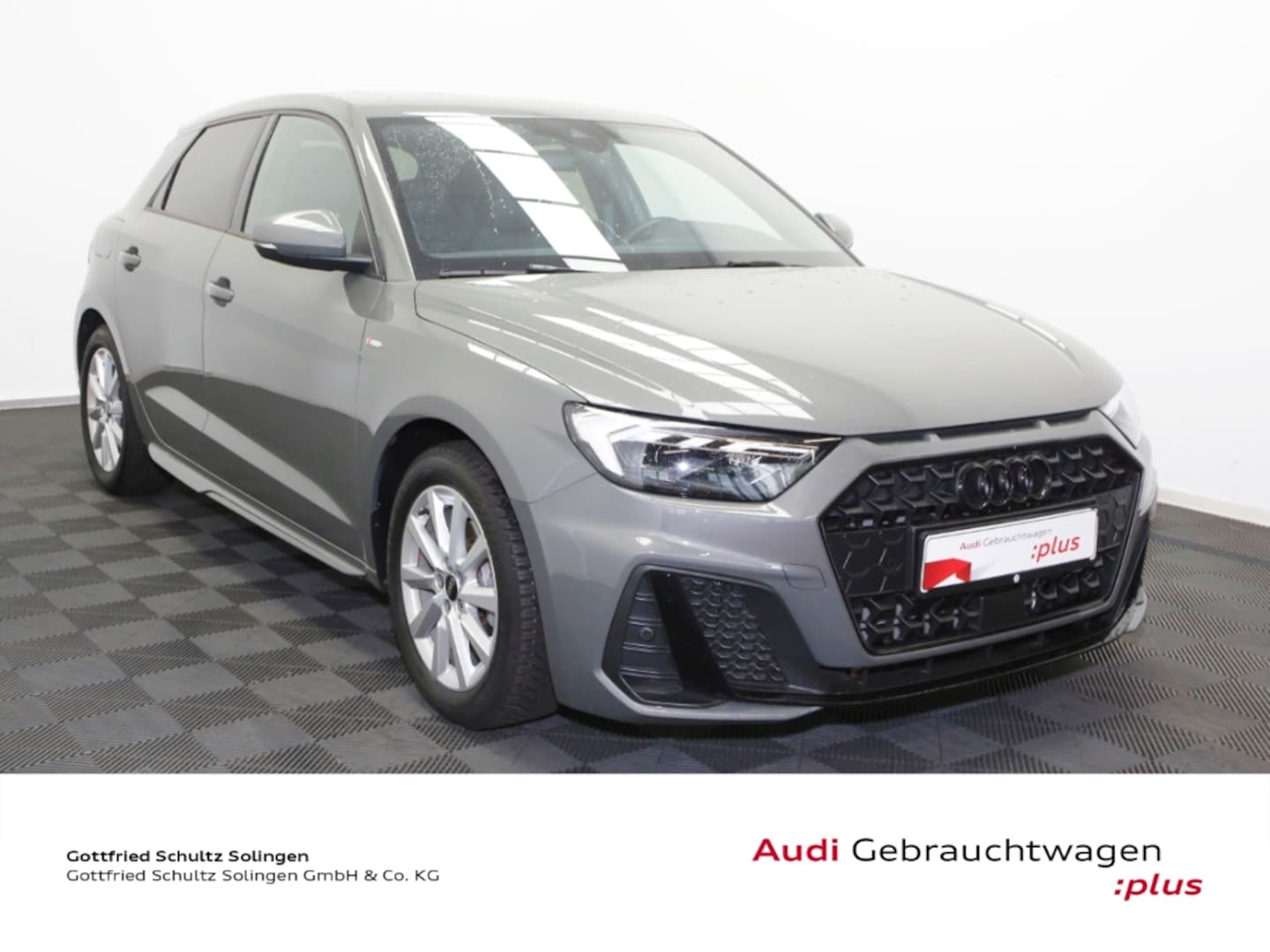 Bild über Audi A1 Sportback S line 30 TFSI S tronic - für weitere Informationen kontaktieren Sie den Audi Partner