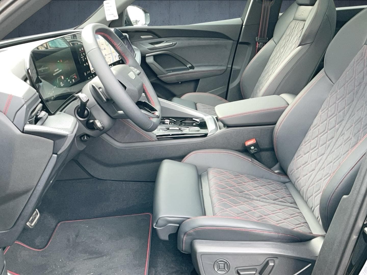 Bild über Audi Q5 SUV e-hybrid e-hybrid quattro 270 kW S tronic - für weitere Informationen kontaktieren Sie den Audi Partner