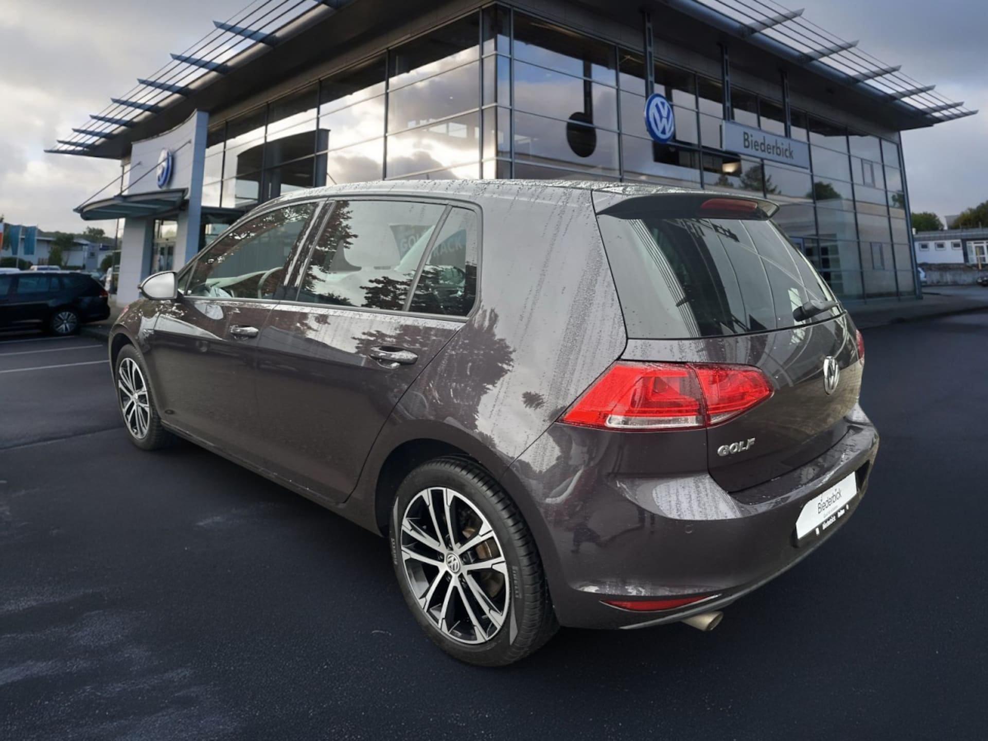 Volkswagen Golf LOUNGE