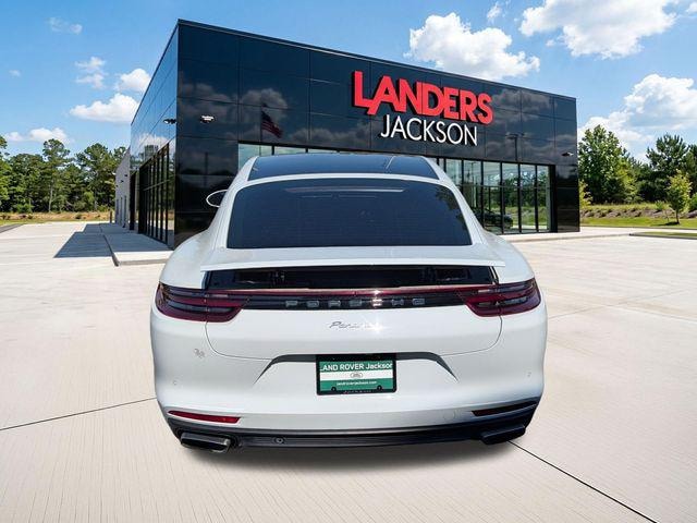 2017 Porsche Panamera