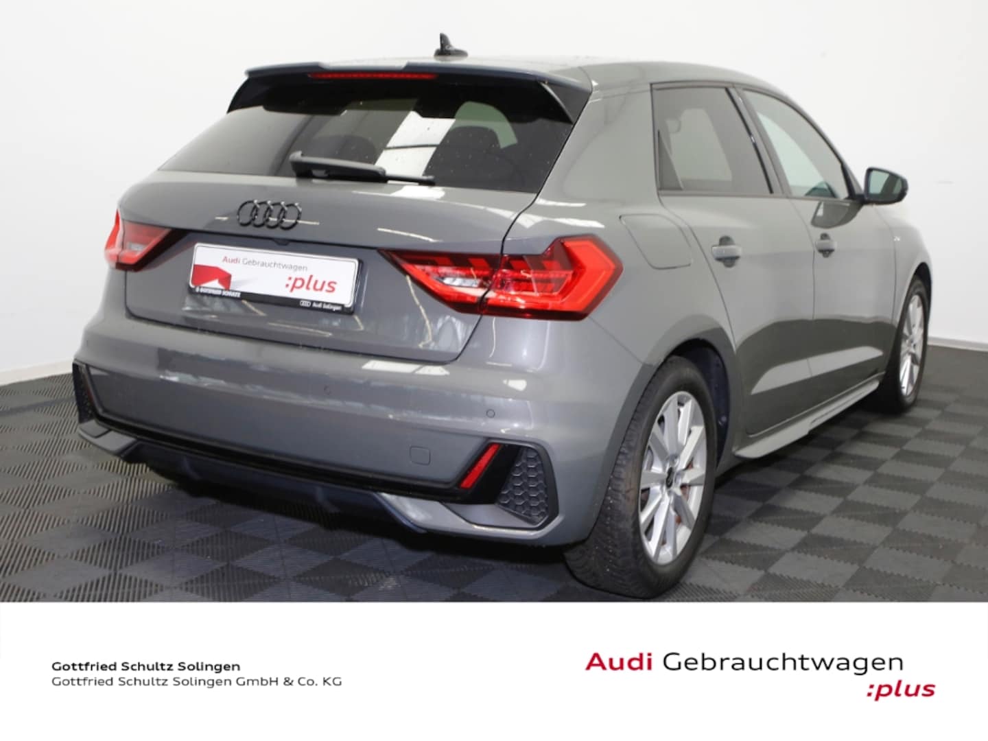 Bild über Audi A1 Sportback S line 30 TFSI S tronic - für weitere Informationen kontaktieren Sie den Audi Partner