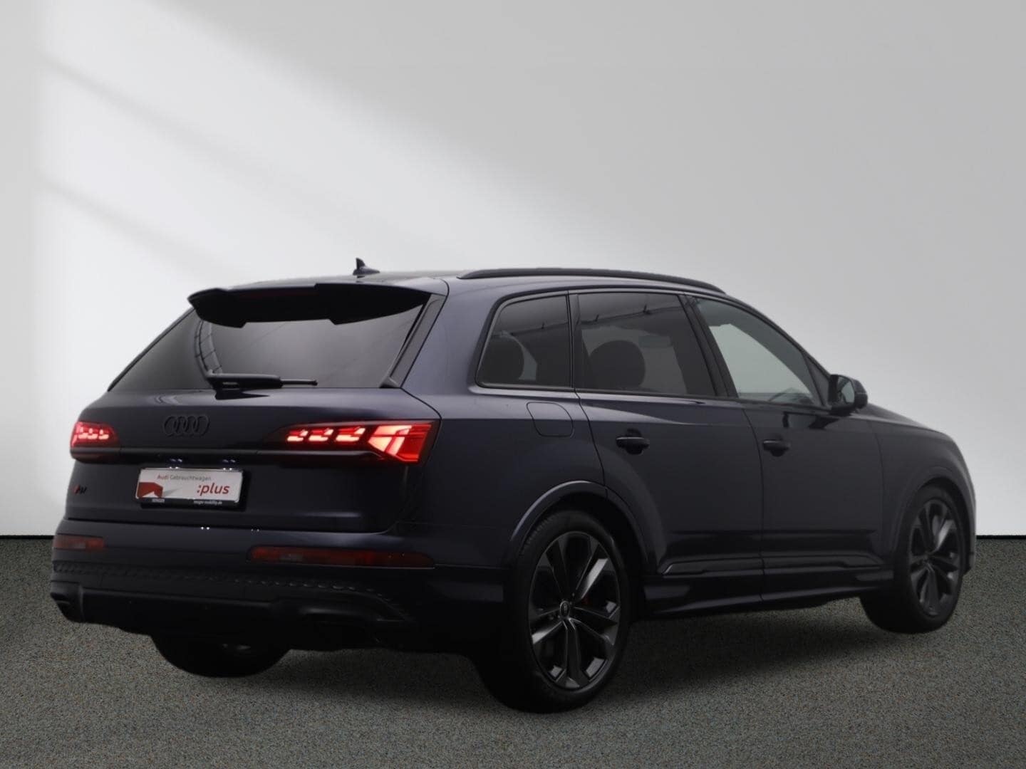 Image about Audi Q7 SUV S line 50 TDI quattro tiptronic