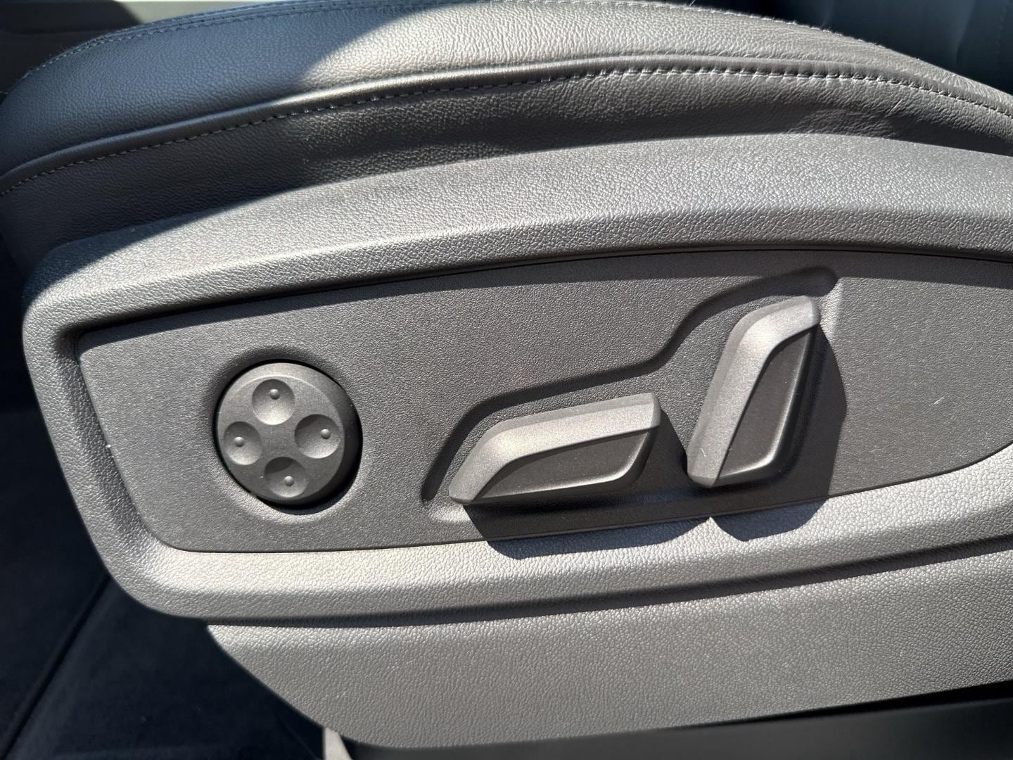 Bild über Audi Q5 Sportback 50 TDI quattro tiptronic - für weitere Informationen kontaktieren Sie den Audi Partner