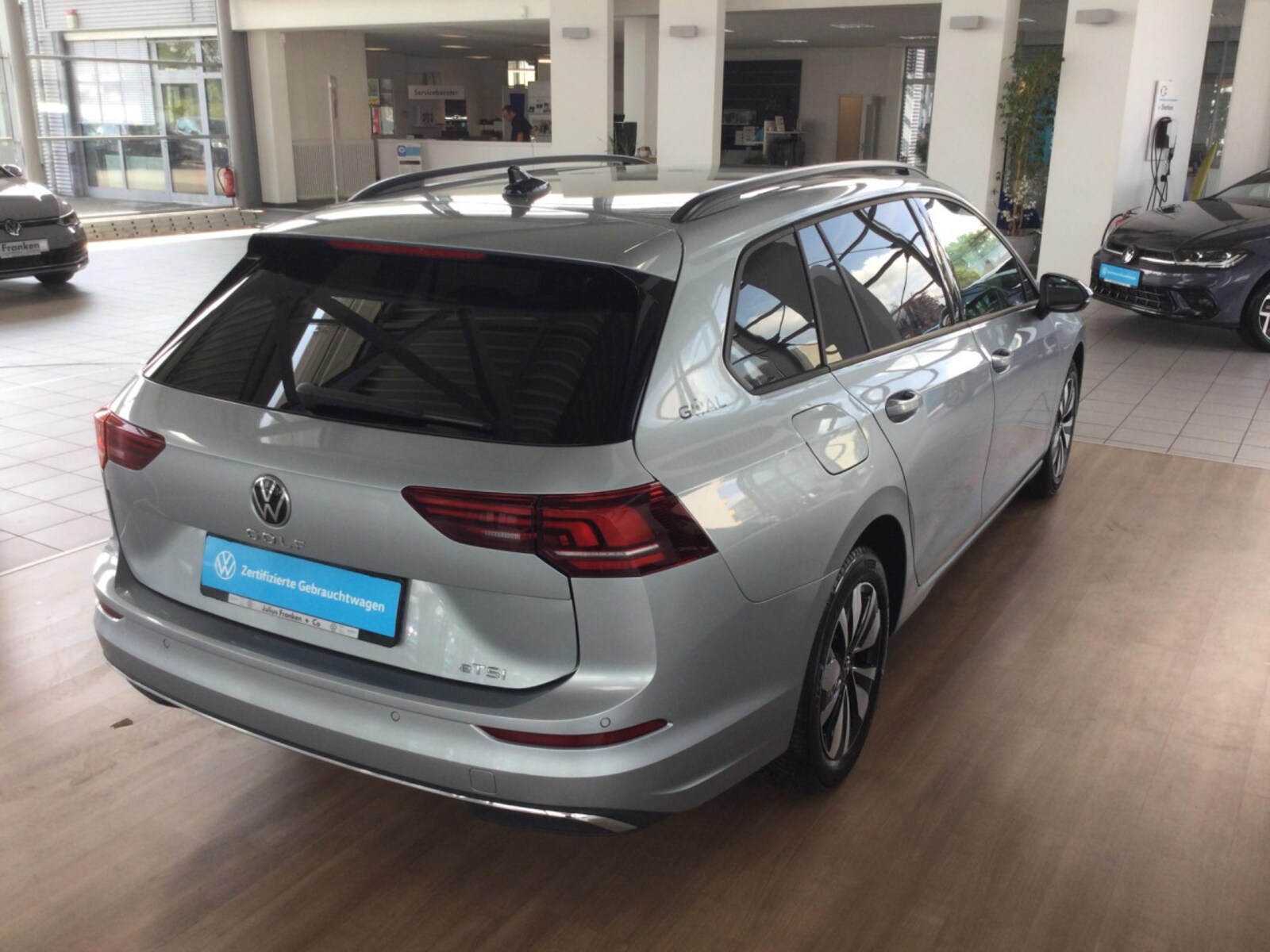 Volkswagen Golf Variant – Bild 6