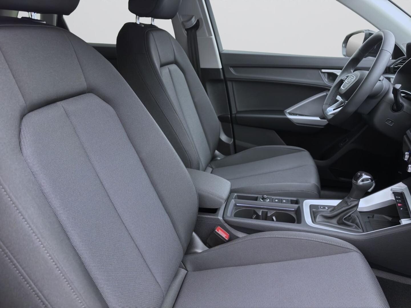 Bild über Audi Q3 TDI 110 kW S tronic - für weitere Informationen kontaktieren Sie den Audi Partner