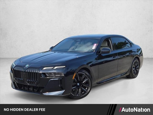2023 BMW 740