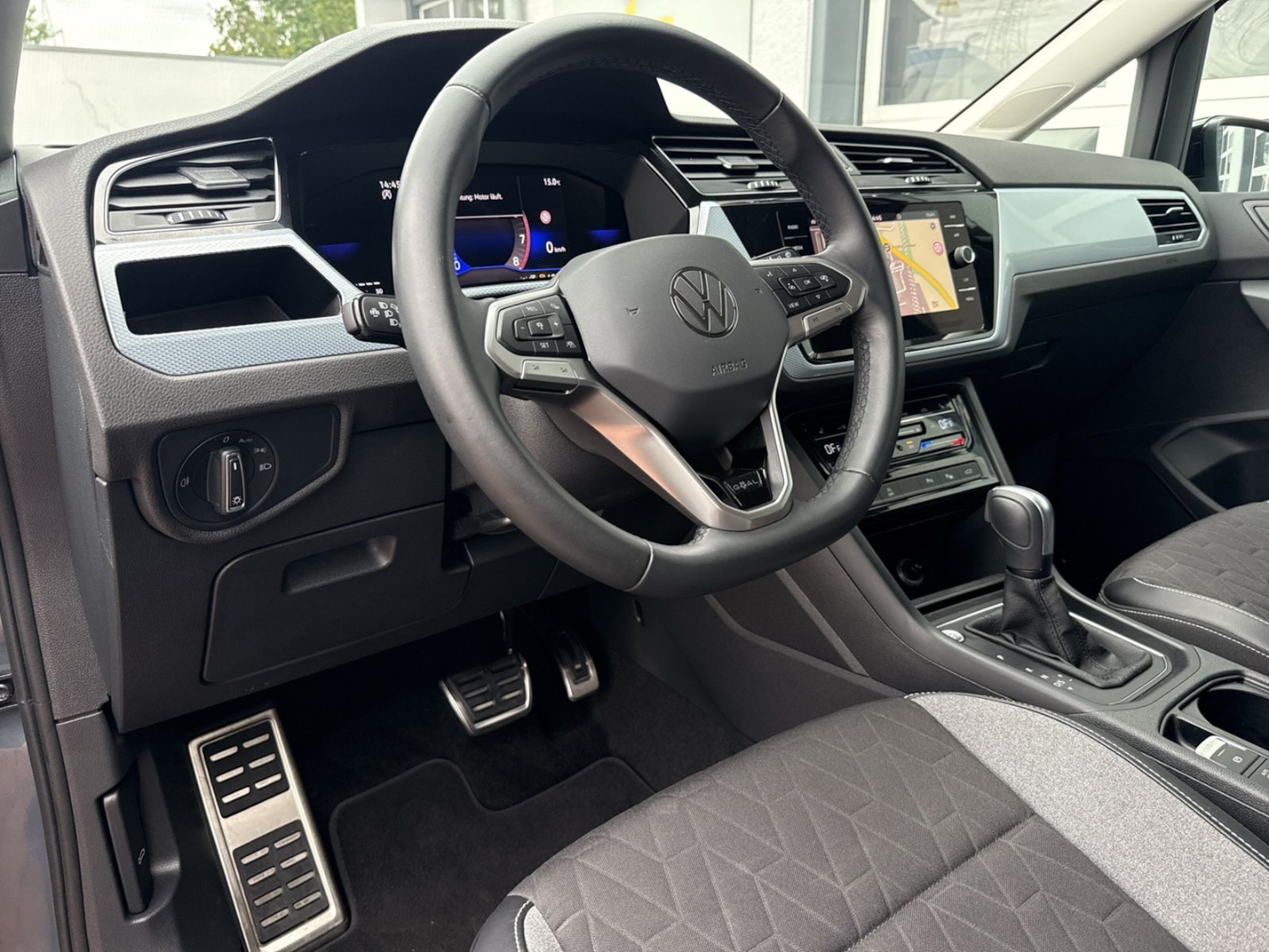Volkswagen Touran – Bild 10