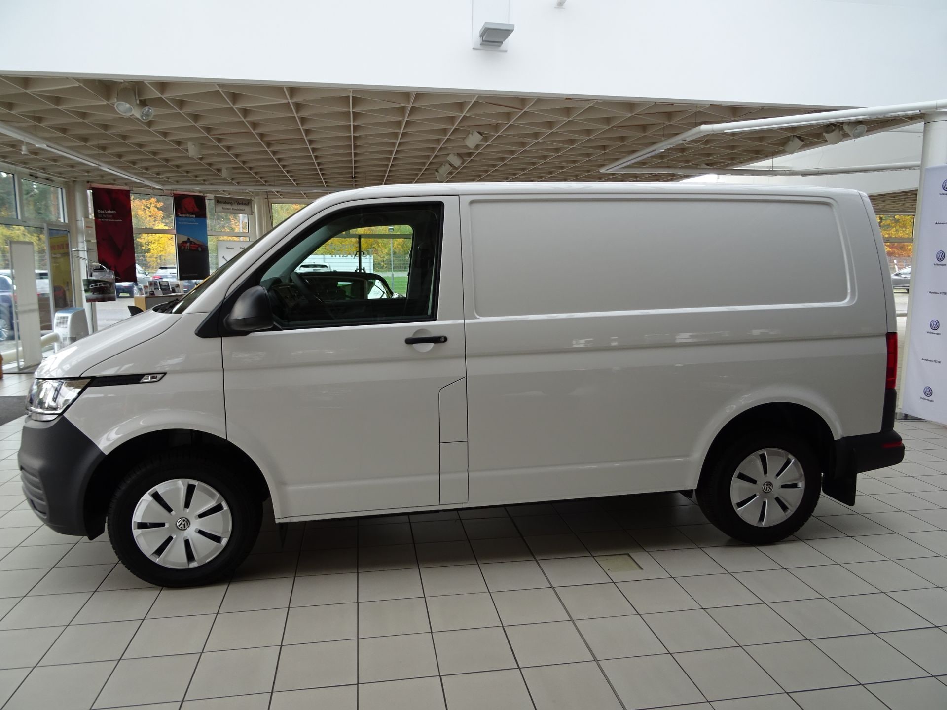 Volkswagen T6.1 Transporter Kasten kurzer Radstand