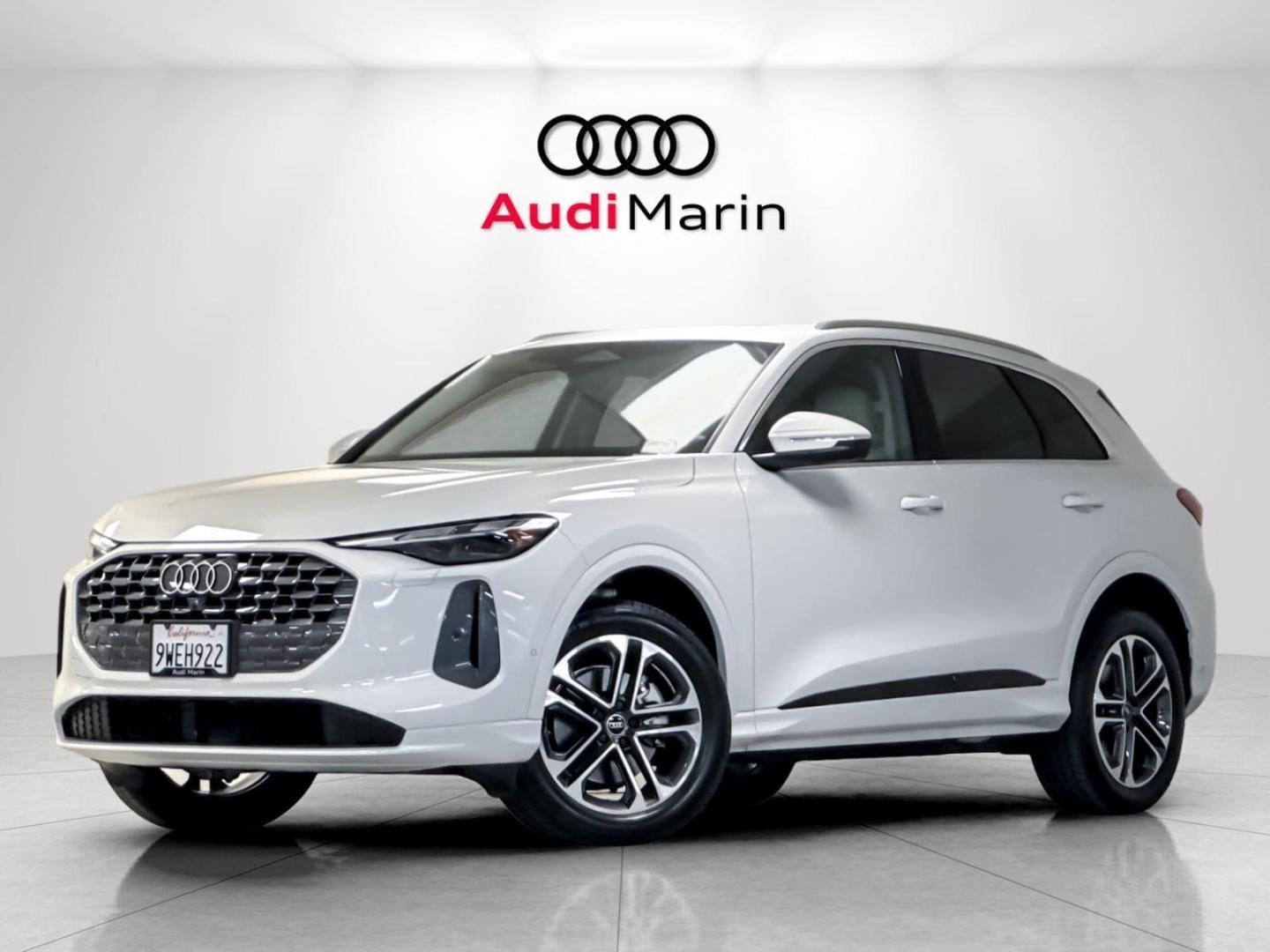 2025 Audi Q5 40 Premium's photo