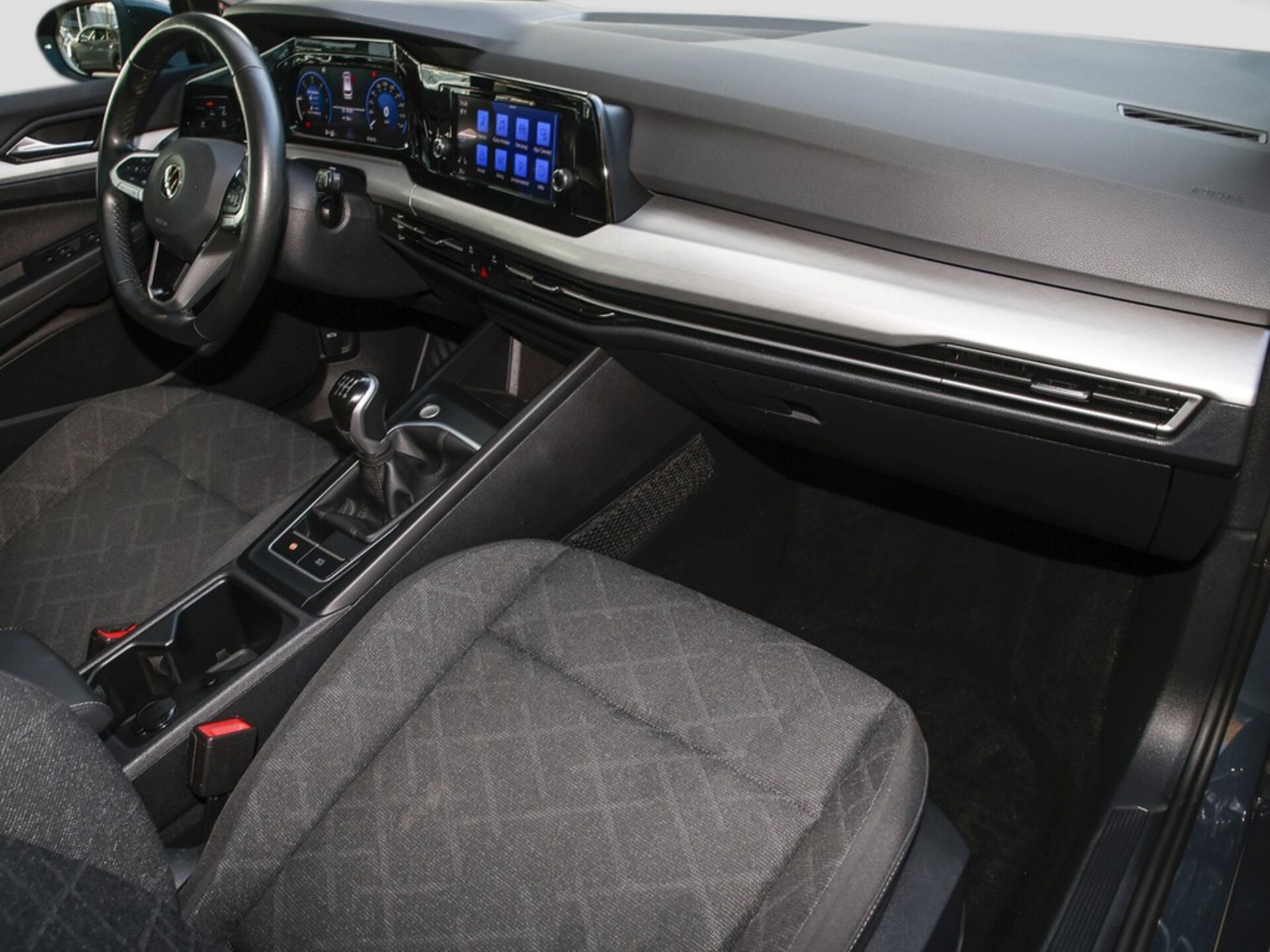 Volkswagen Golf Variant Life