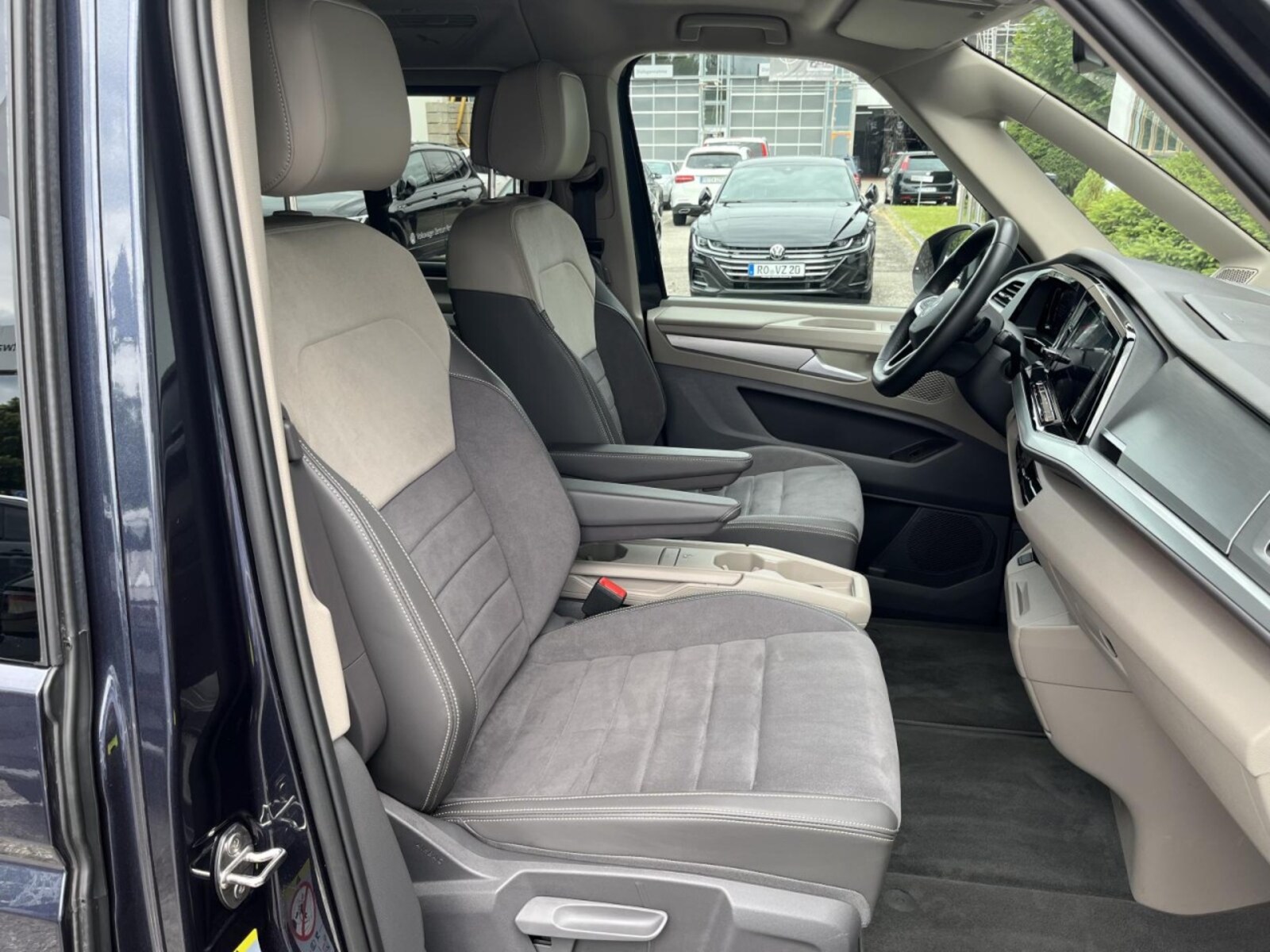 Volkswagen Multivan – Bild 10