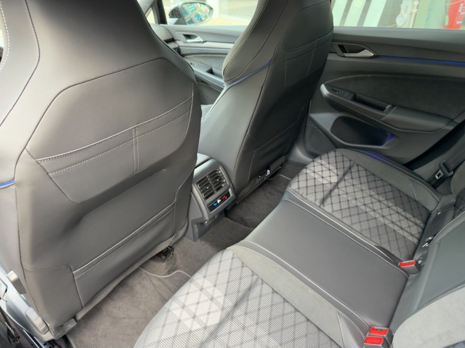 Volkswagen Golf – Bild 16