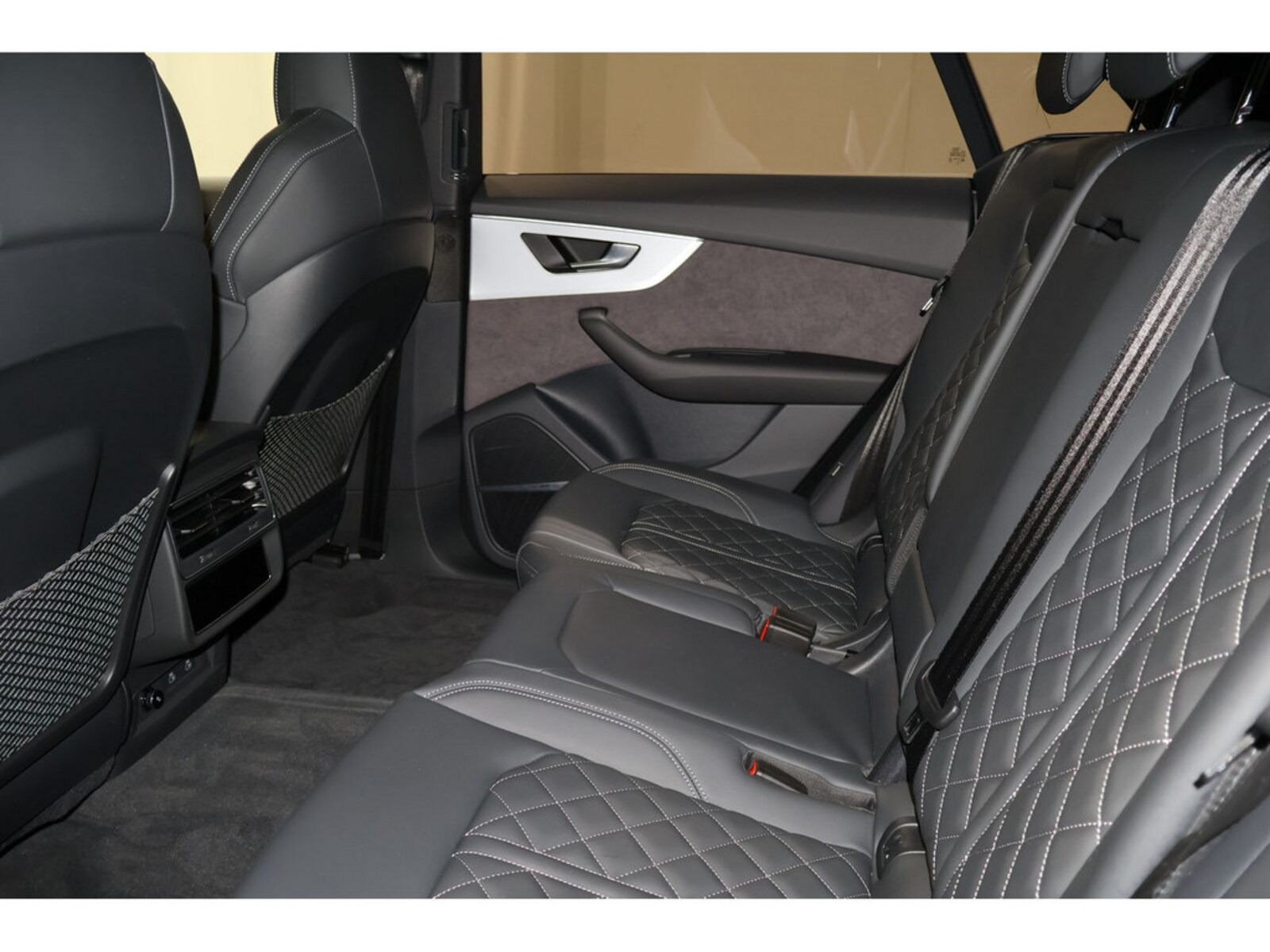 Audi Q8 – Bild 12
