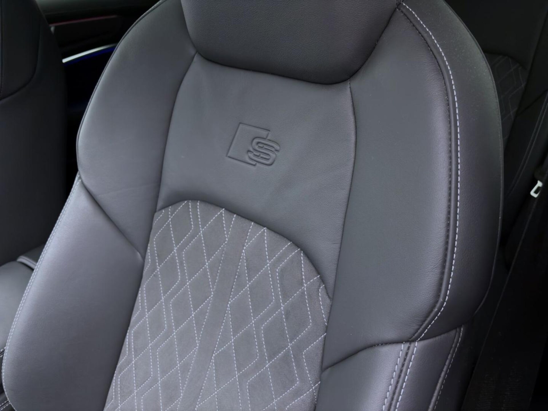 Audi S6 Avant
