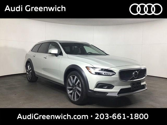 Photo of 2022 Volvo V90 Cross Country