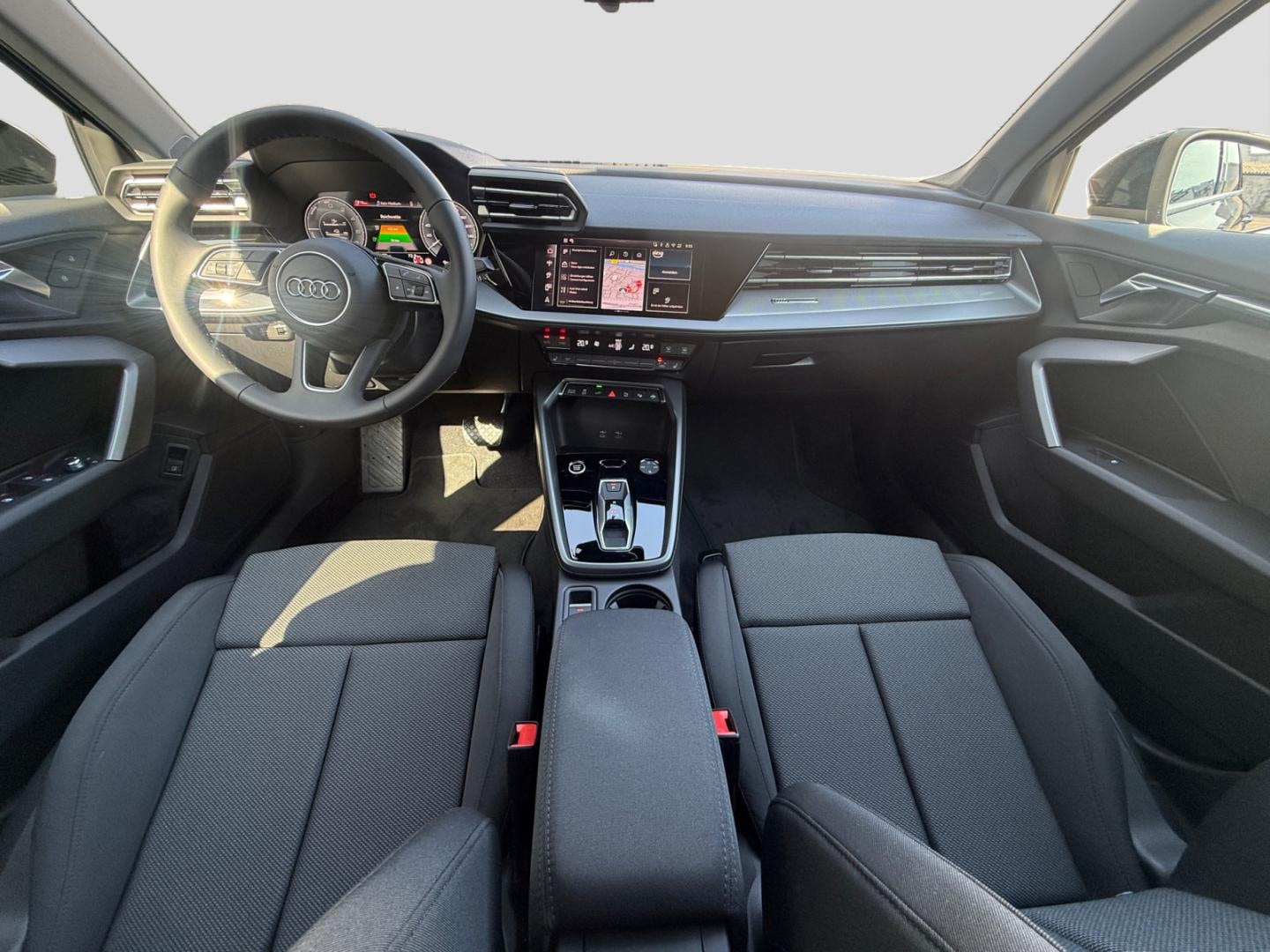 Bild über Audi A3 Sportback TFSI e TFSI e 150 kW S tronic - für weitere Informationen kontaktieren Sie den Audi Partner