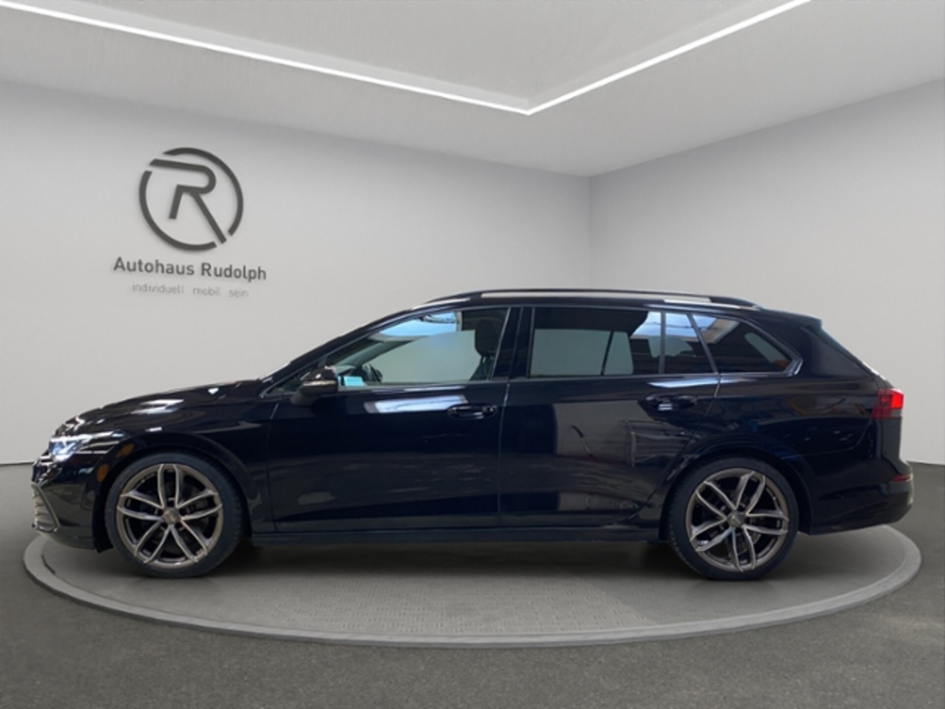 Volkswagen Golf Variant Life