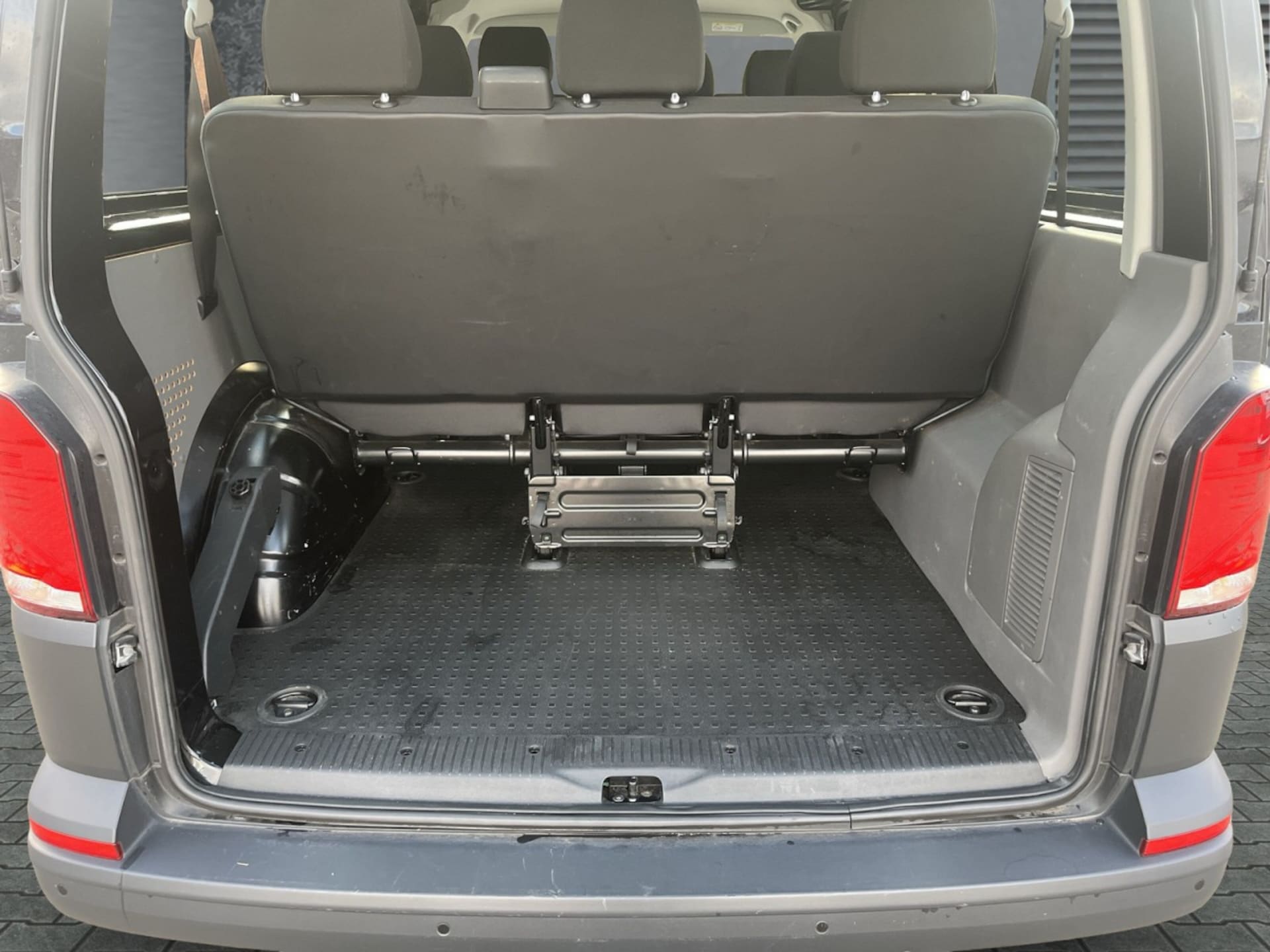Volkswagen T6.1 Transporter Kombi kurzer Radstand