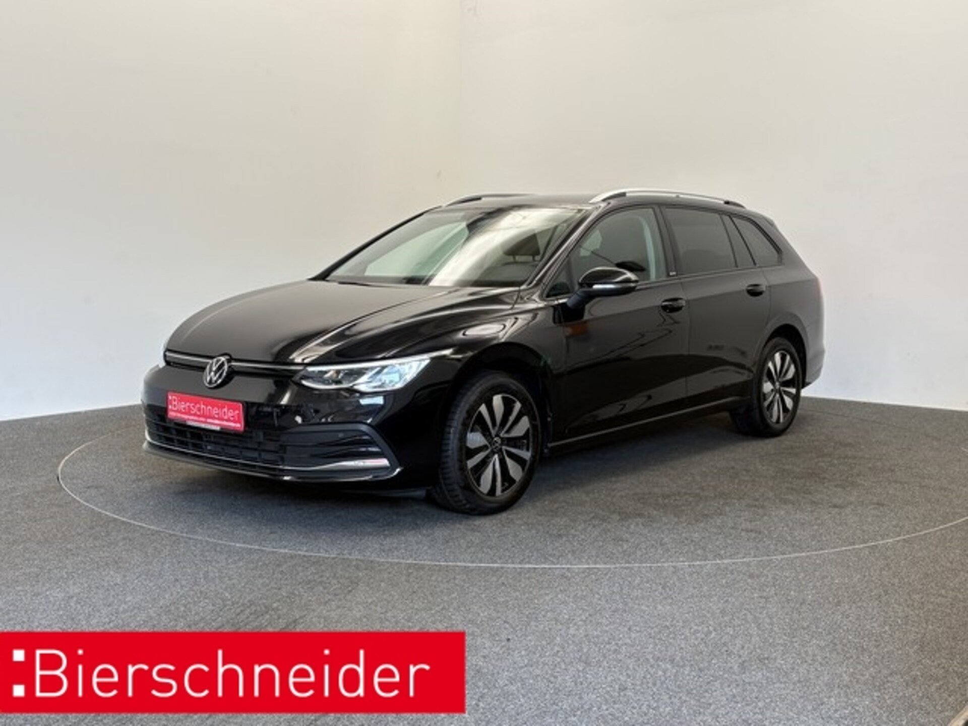 Volkswagen Golf Variant 2024 — 1.5 TSI Move DIGITAL COCKPIT PRO LED NAVI PDC 16 ACC DAB
