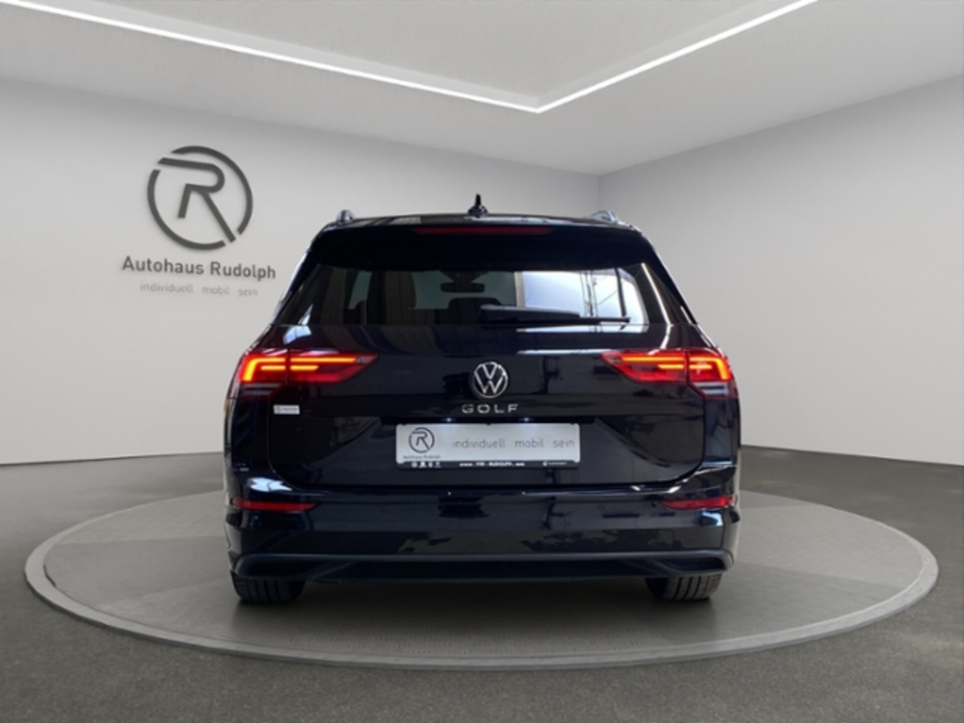 Volkswagen Golf Variant Life