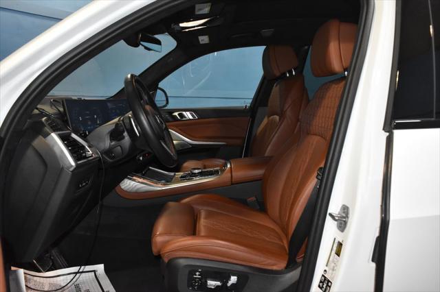 2025 BMW X7 M60i - Photo 8