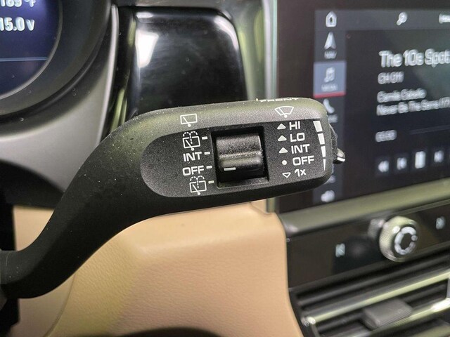 2025 Porsche Macan Base - Photo 43