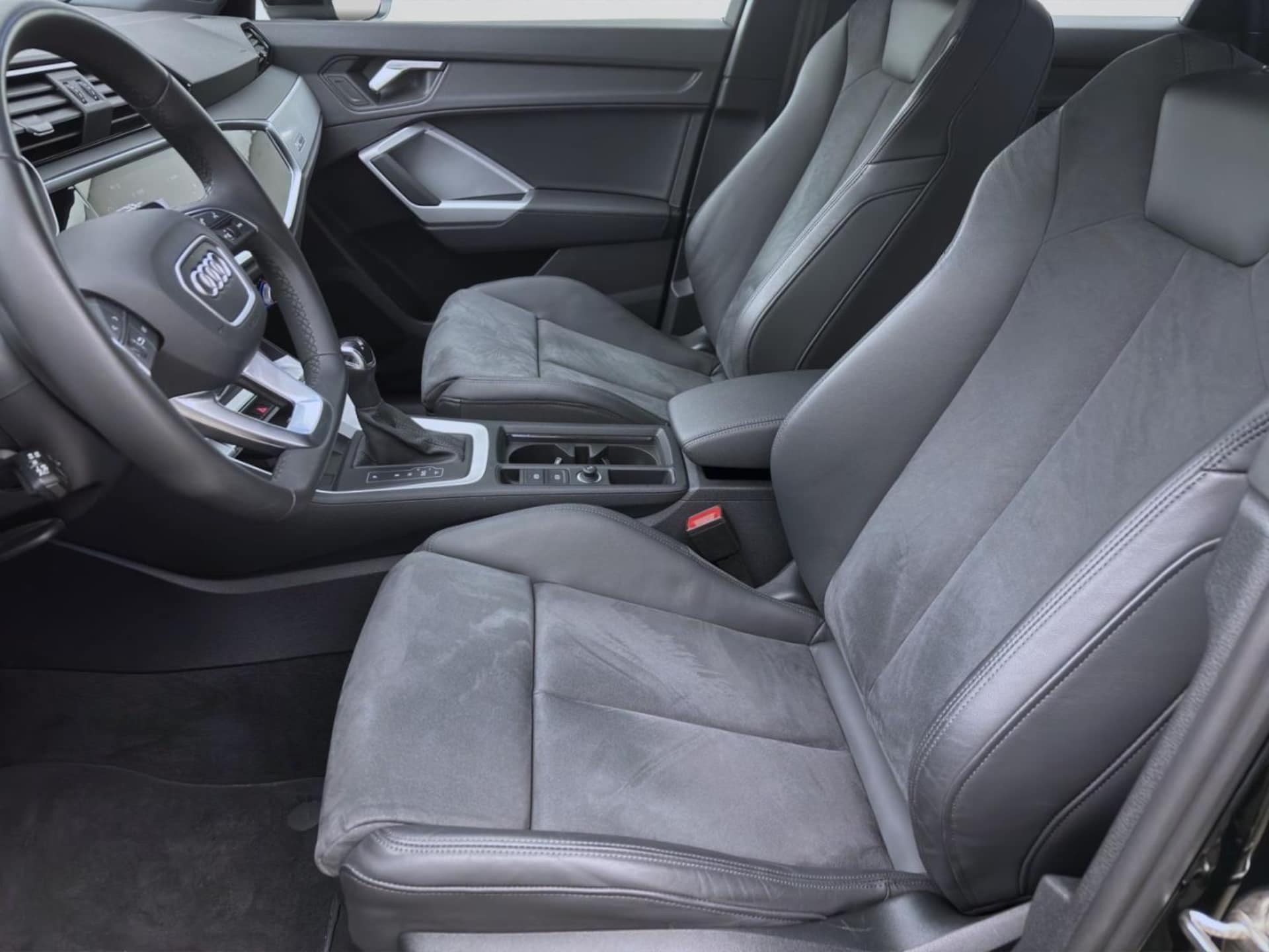 Audi Q3 Sportback S line