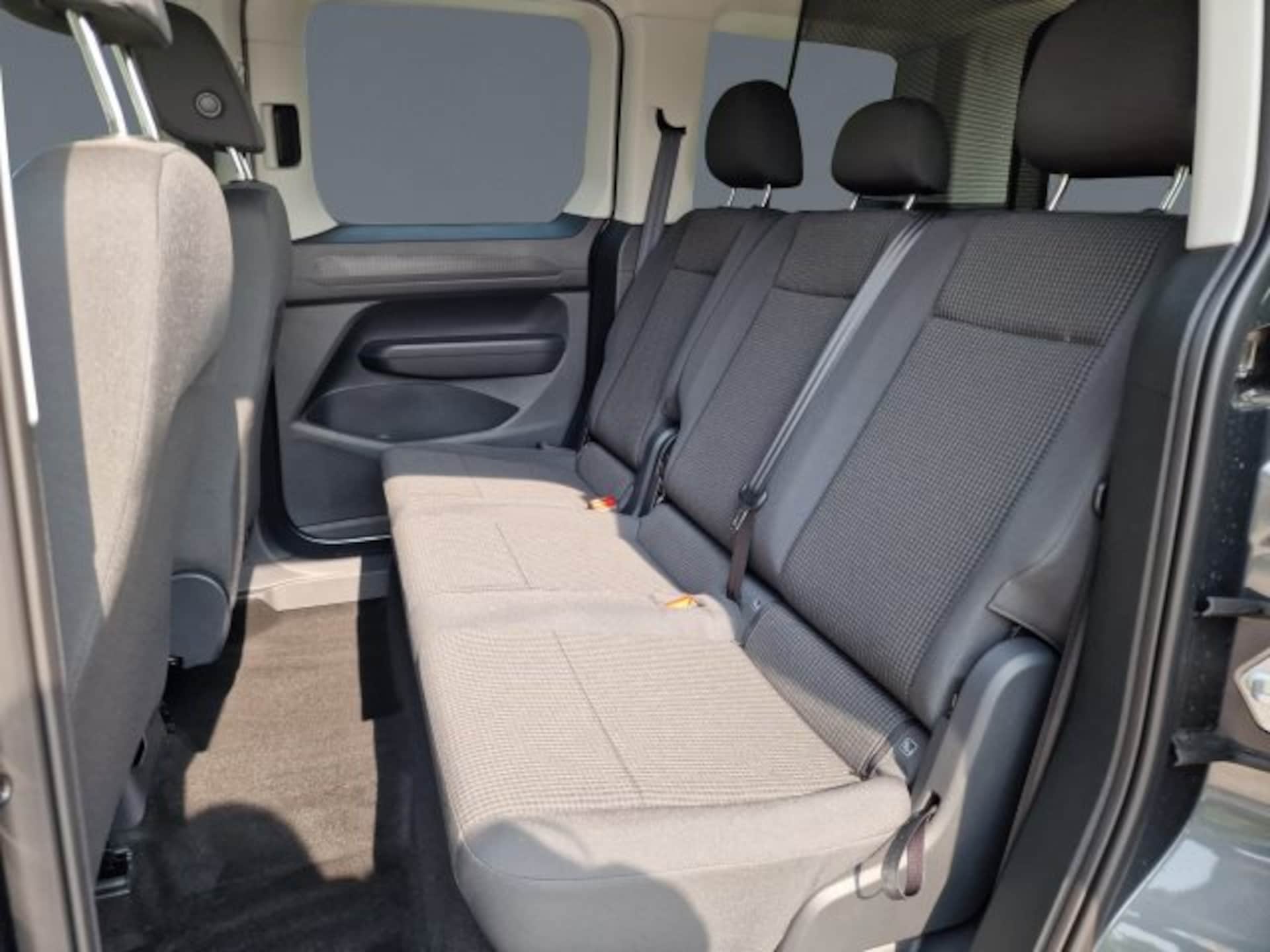 Volkswagen Caddy Basis-Modell