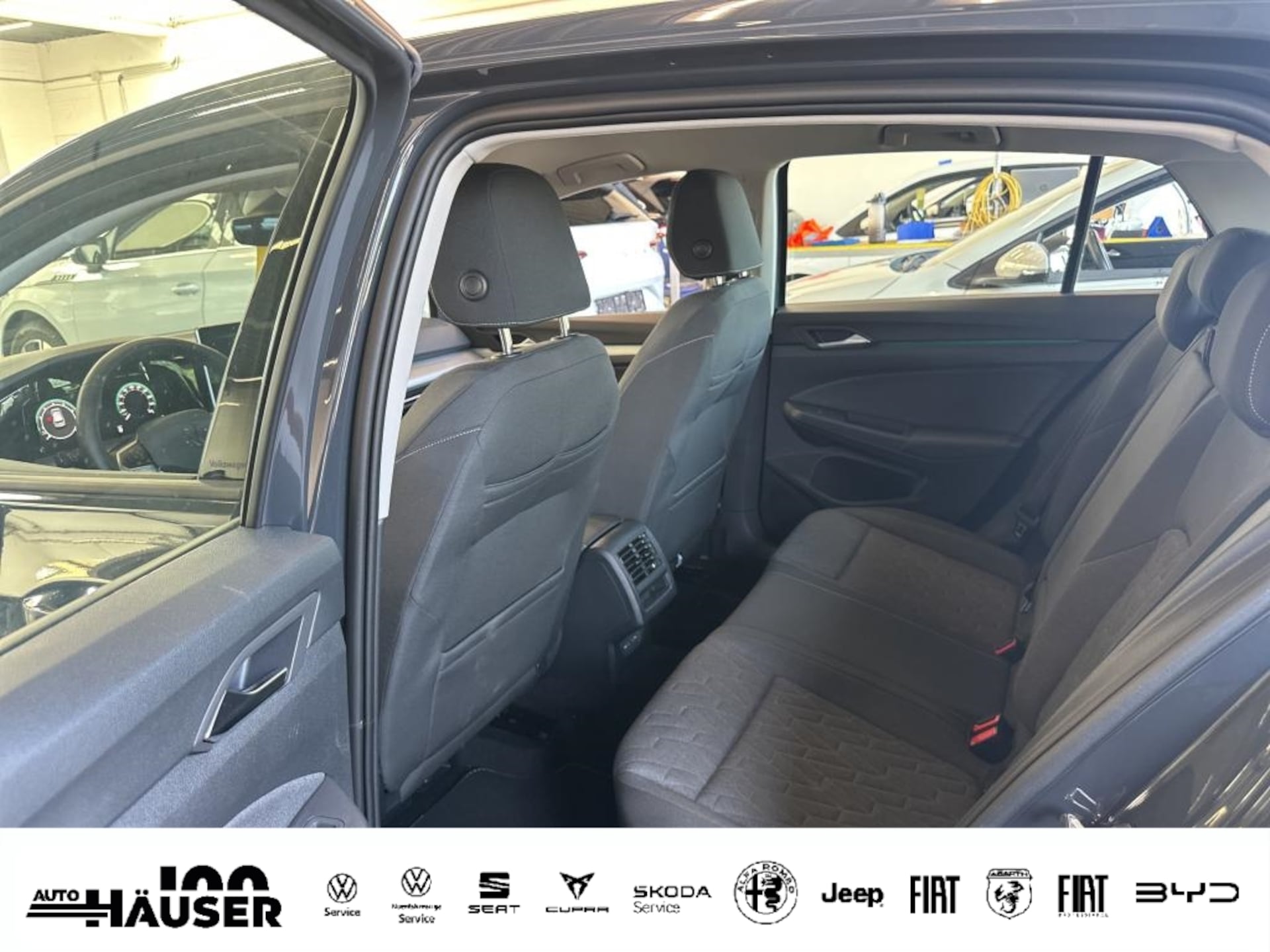 Volkswagen Golf Life