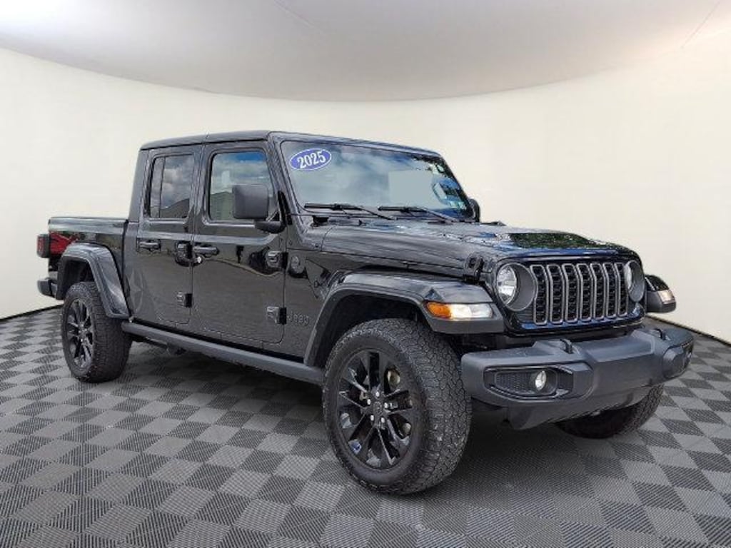 2025 Jeep Gladiator