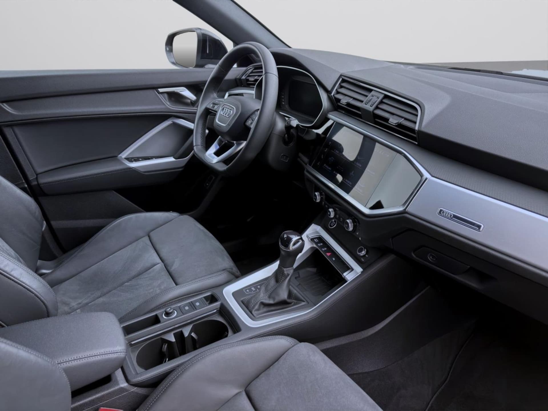 Audi Q3 Sportback S line