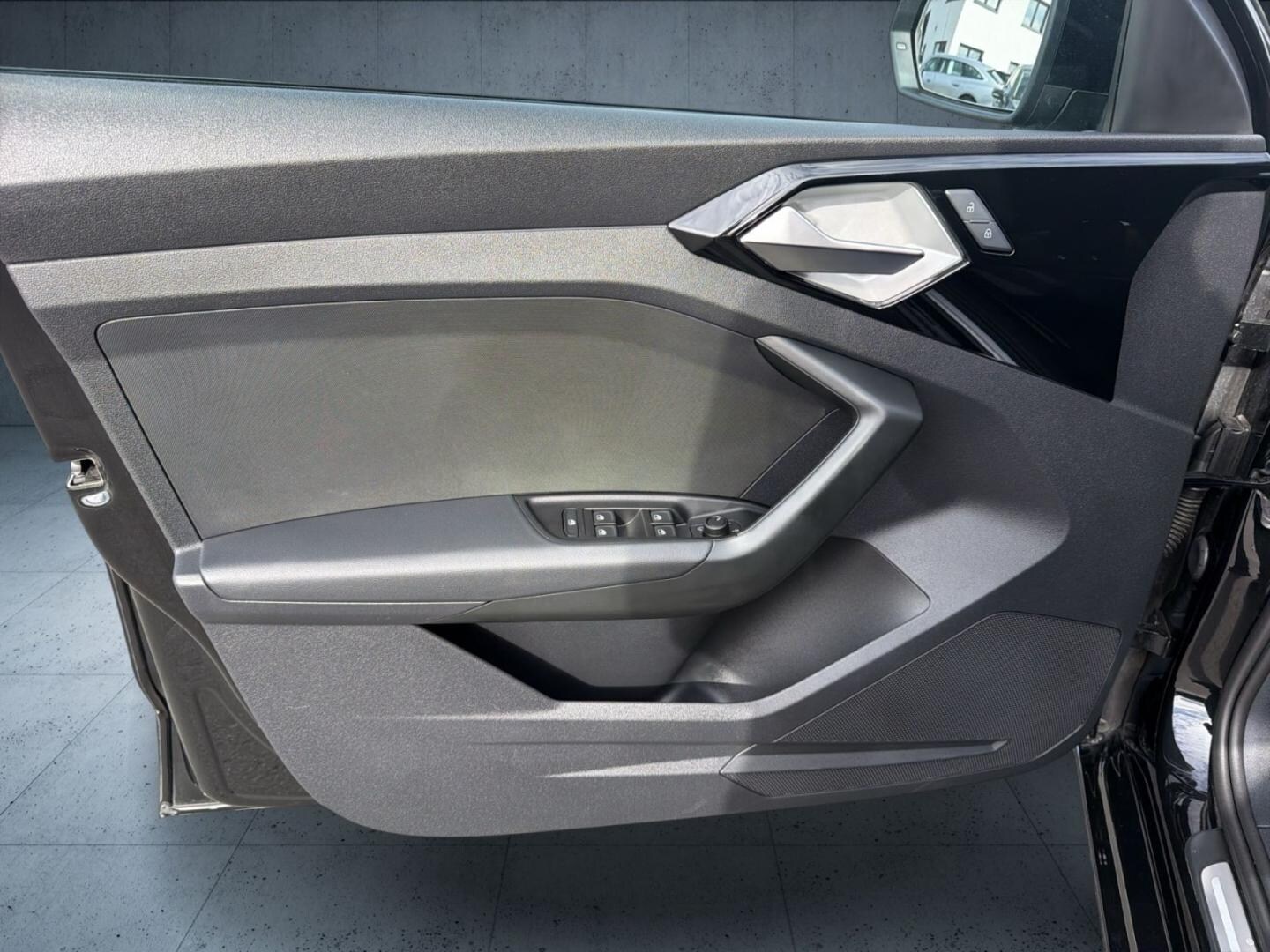 Bild über Audi A1 Sportback advanced 30 TFSI Schaltgetriebe - für weitere Informationen kontaktieren Sie den Audi Partner