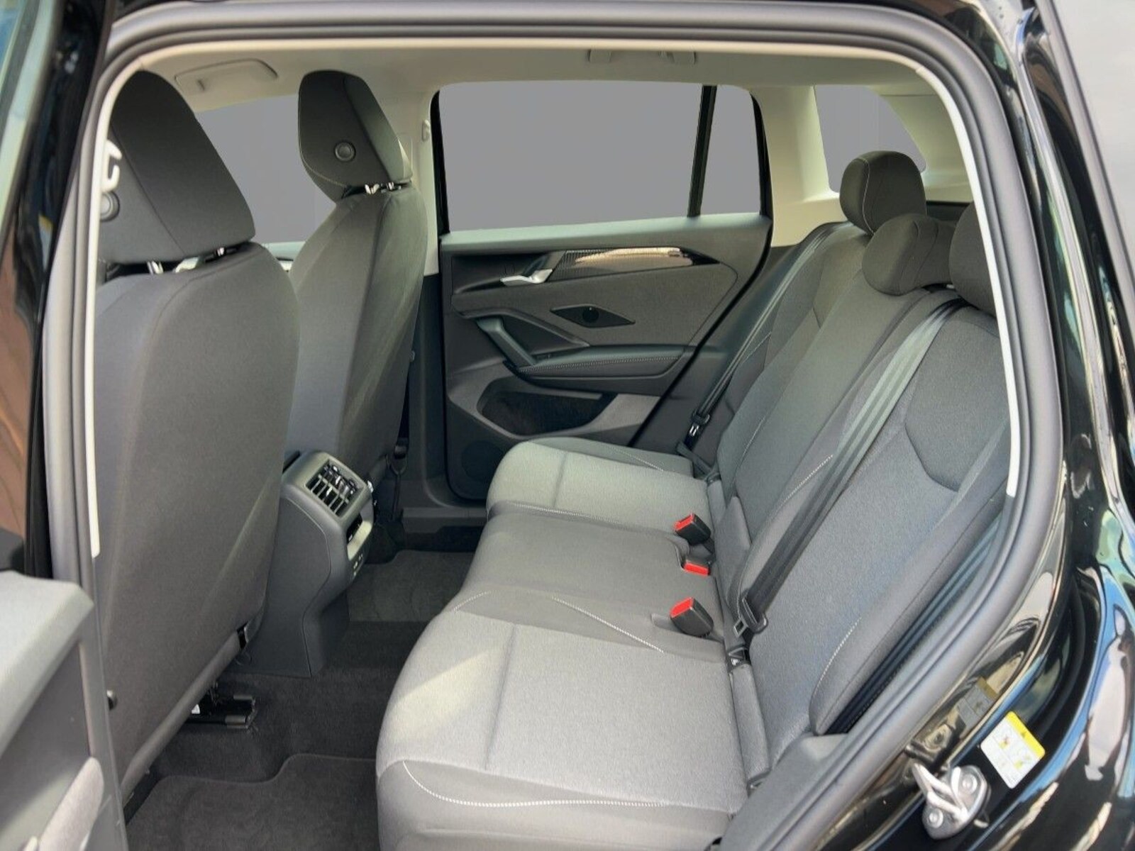 Volkswagen Tiguan – Bild 9