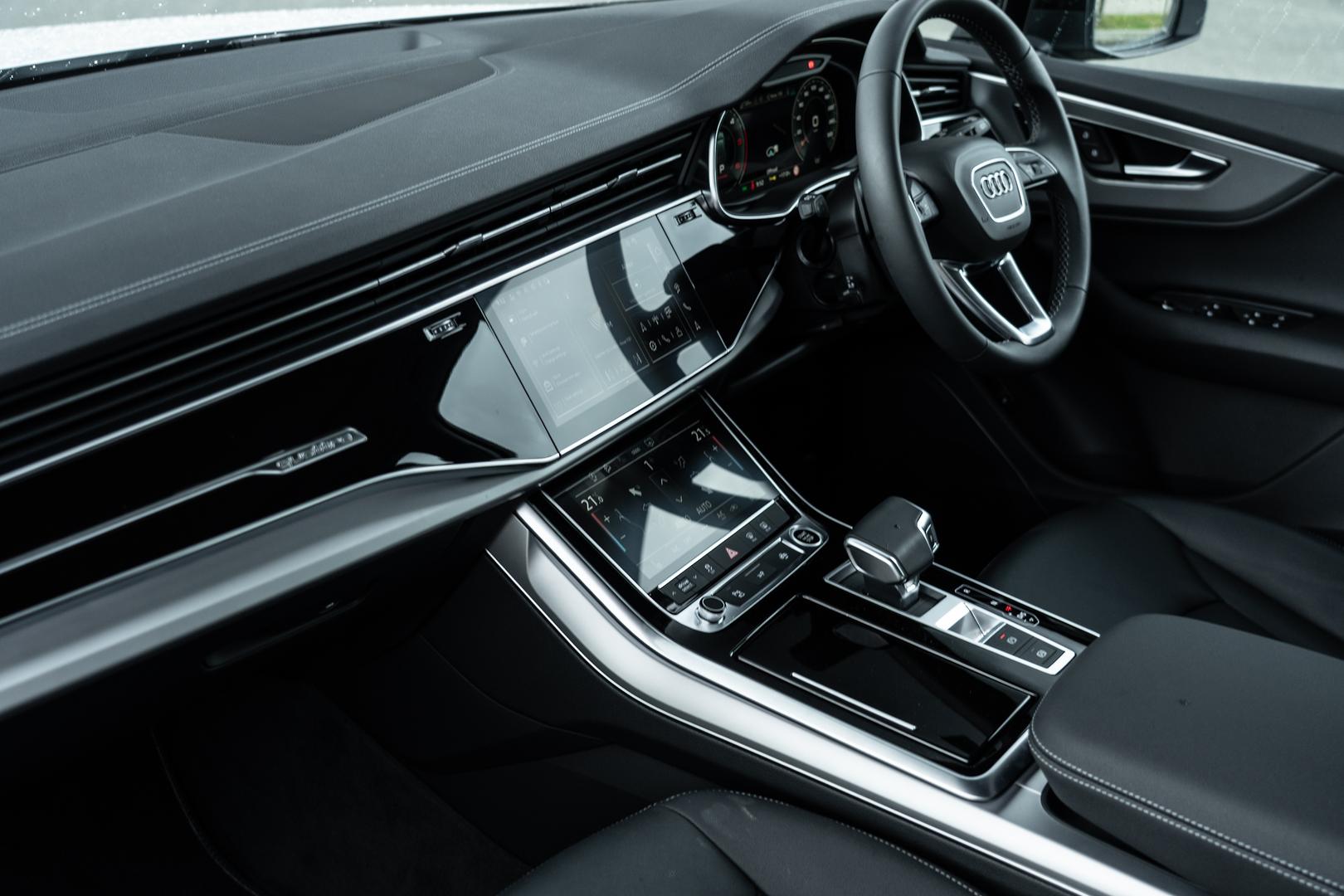 Image about Audi Q7 45 TDI quattro tiptronic