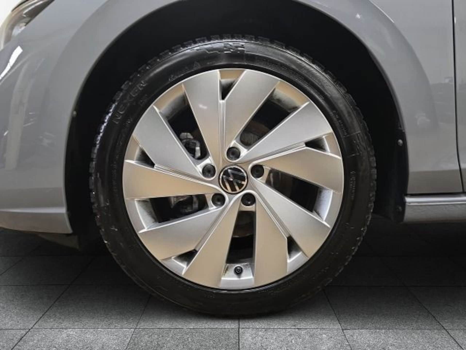 Volkswagen Golf MOVE