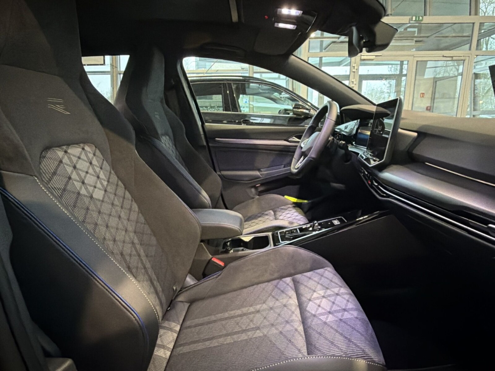 Volkswagen Golf – Bild 12