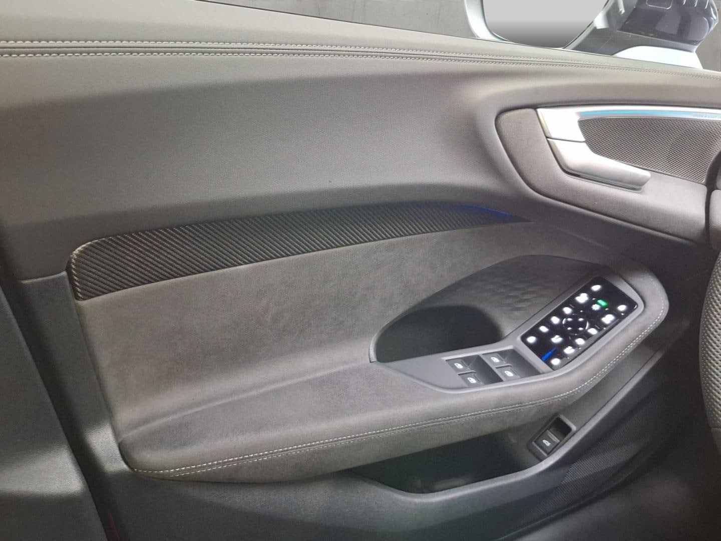 Bild über Audi A5 Limousine TFSI quattro S tronic - für weitere Informationen kontaktieren Sie den Audi Partner