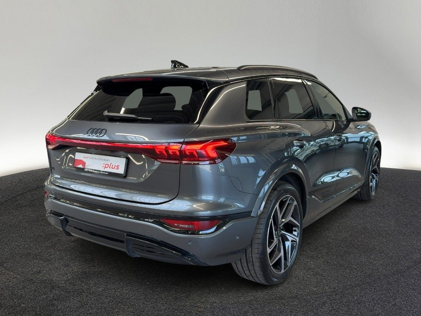 Bild über Audi Q6 SUV e-tron e-tron performance - für weitere Informationen kontaktieren Sie den Audi Partner