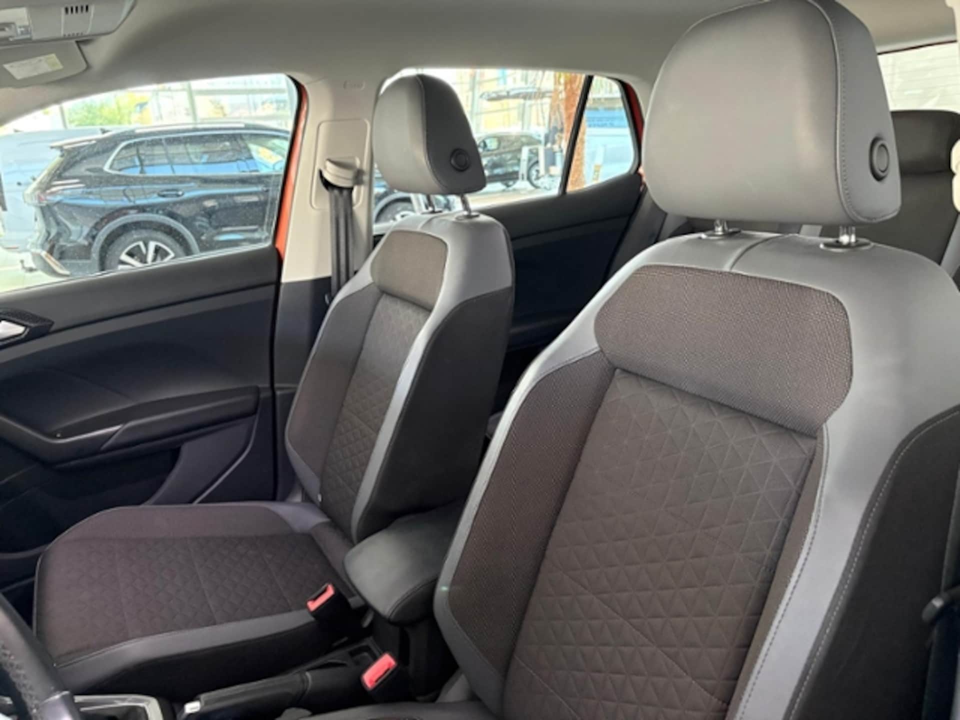 Volkswagen T-Cross Style