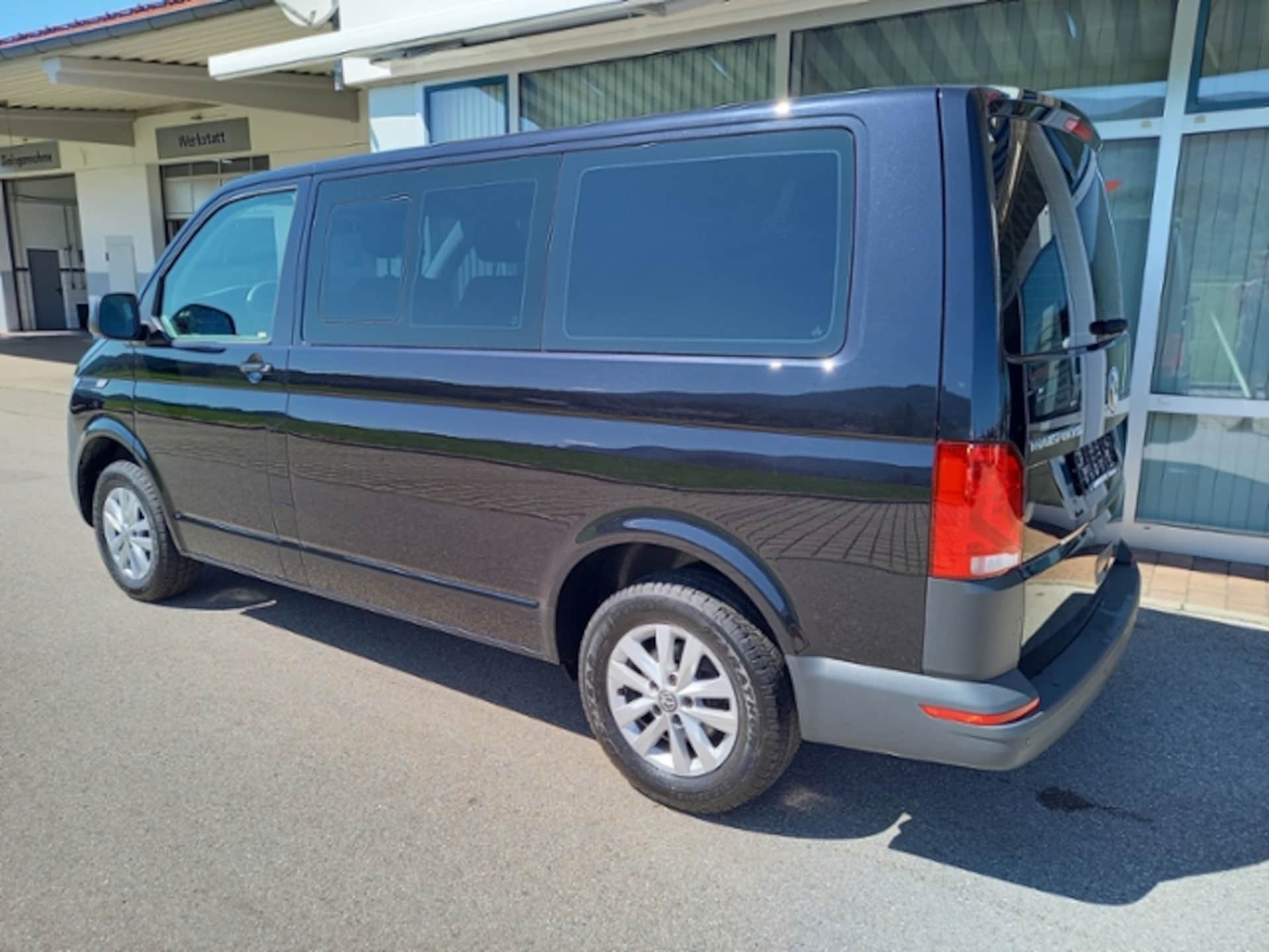 Volkswagen T6.1 Transporter Kombi kurzer Radstand