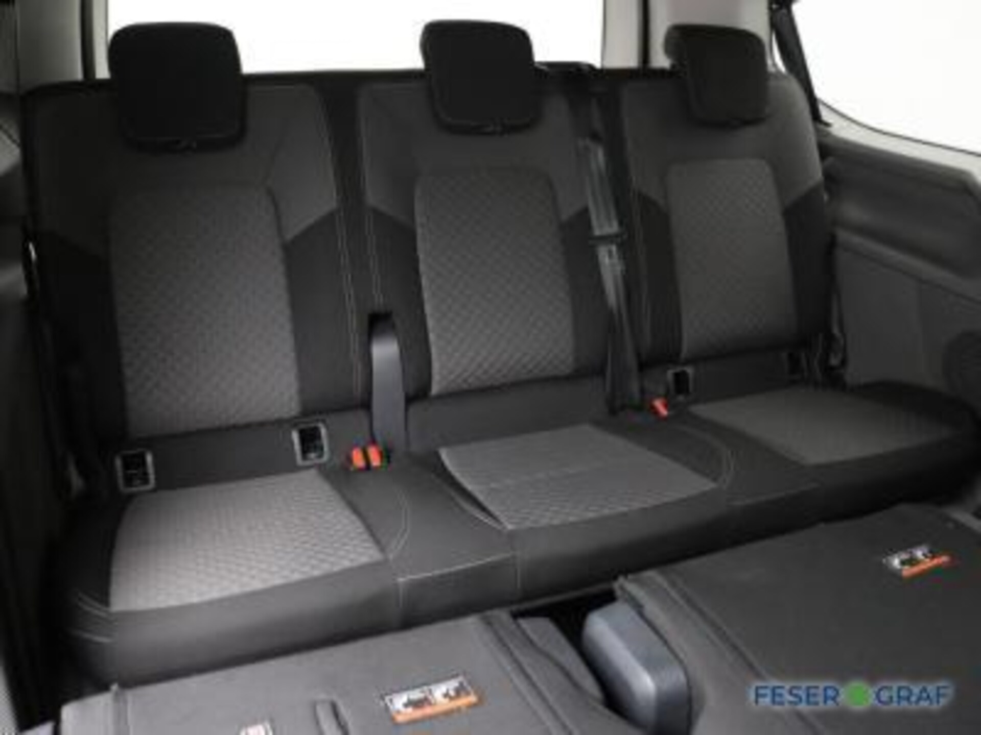 Volkswagen Caravelle Life