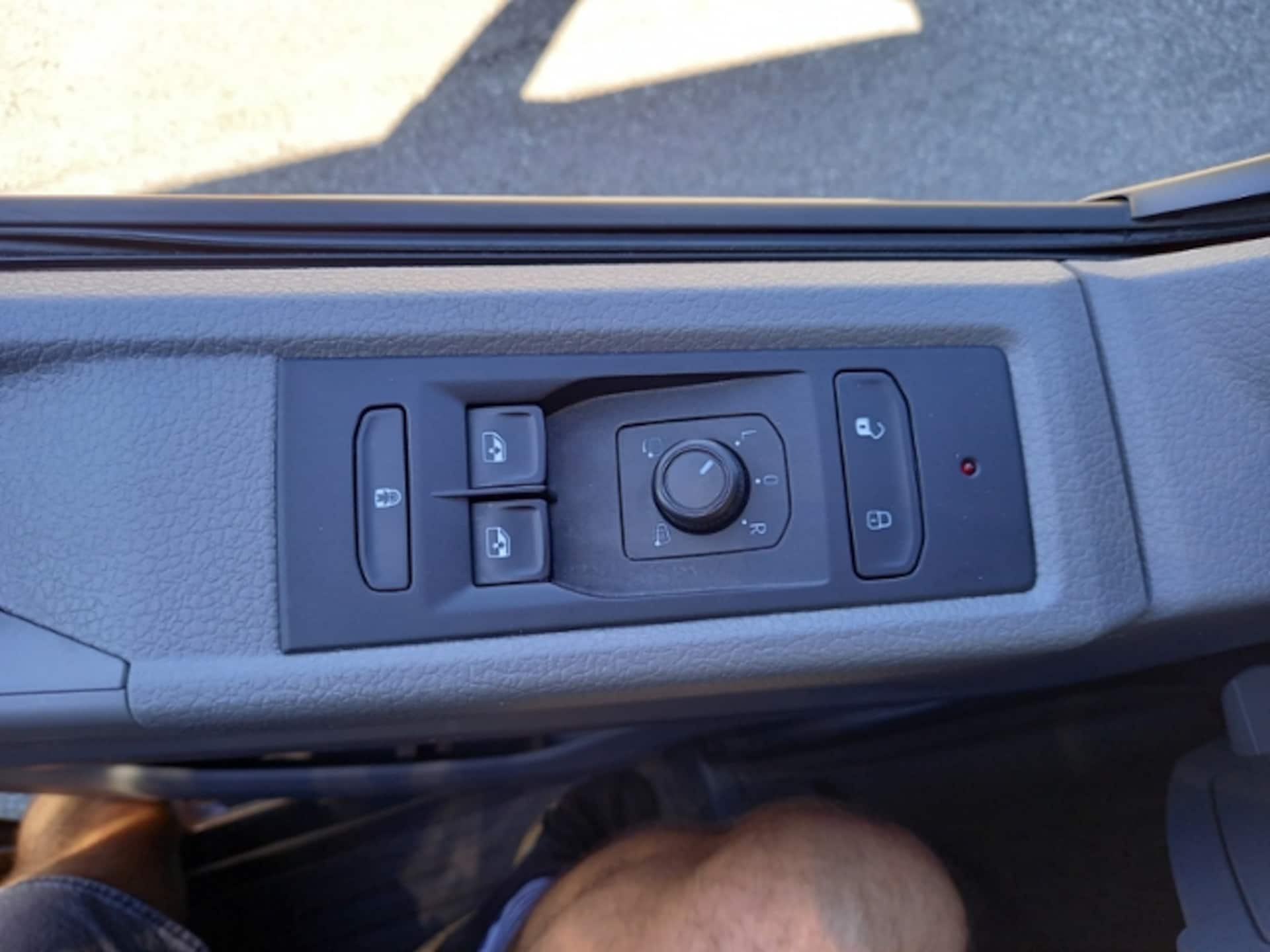 Volkswagen T6.1 Transporter Kombi kurzer Radstand