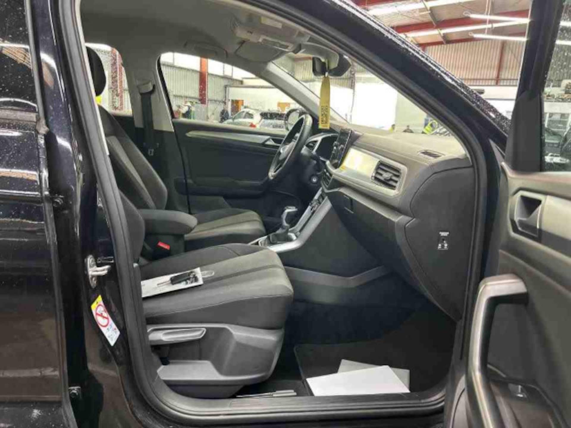 Volkswagen T-Roc Life