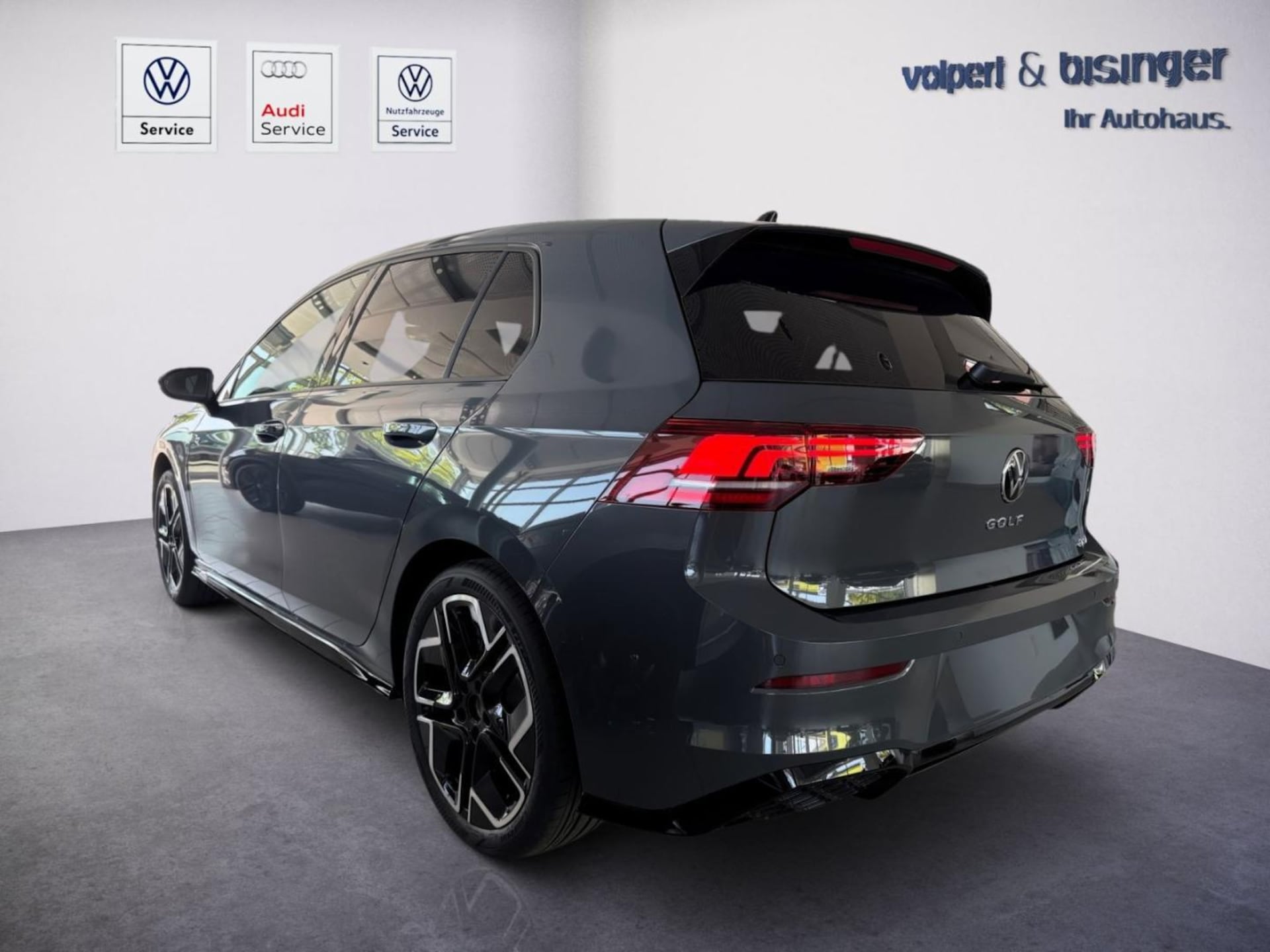 Volkswagen Golf R-Line