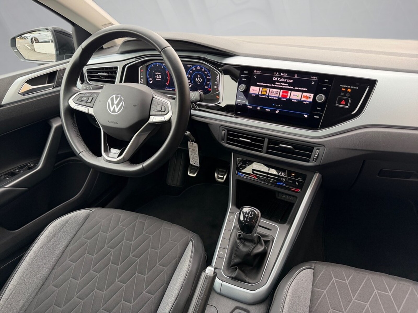 Volkswagen Polo – Bild 12