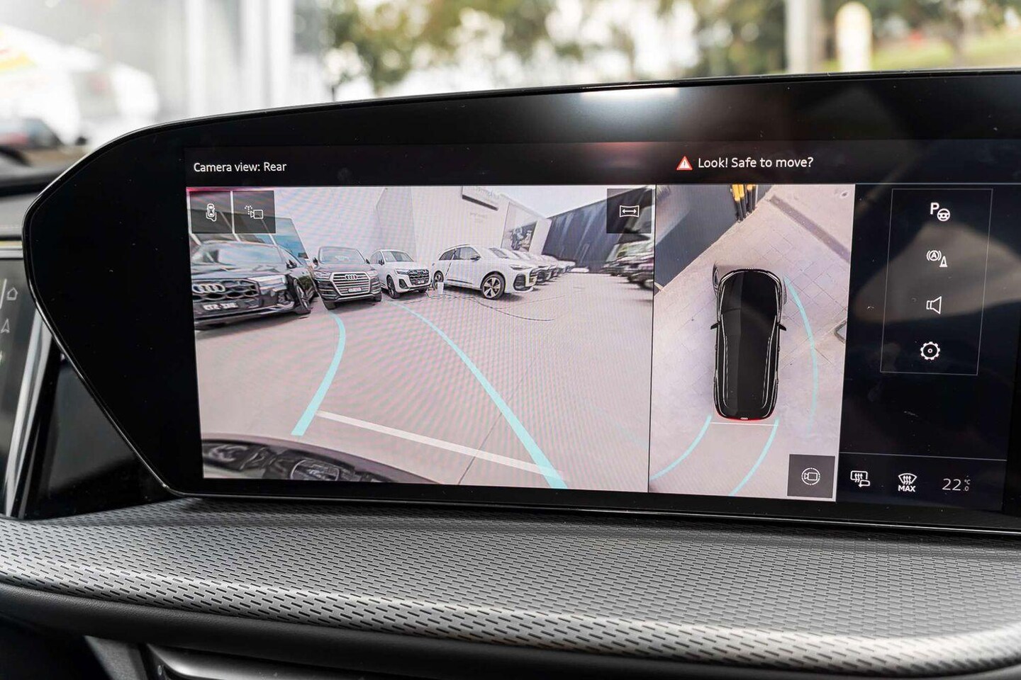 Image about Audi Q5 SUV e-hybrid quattro S tronic