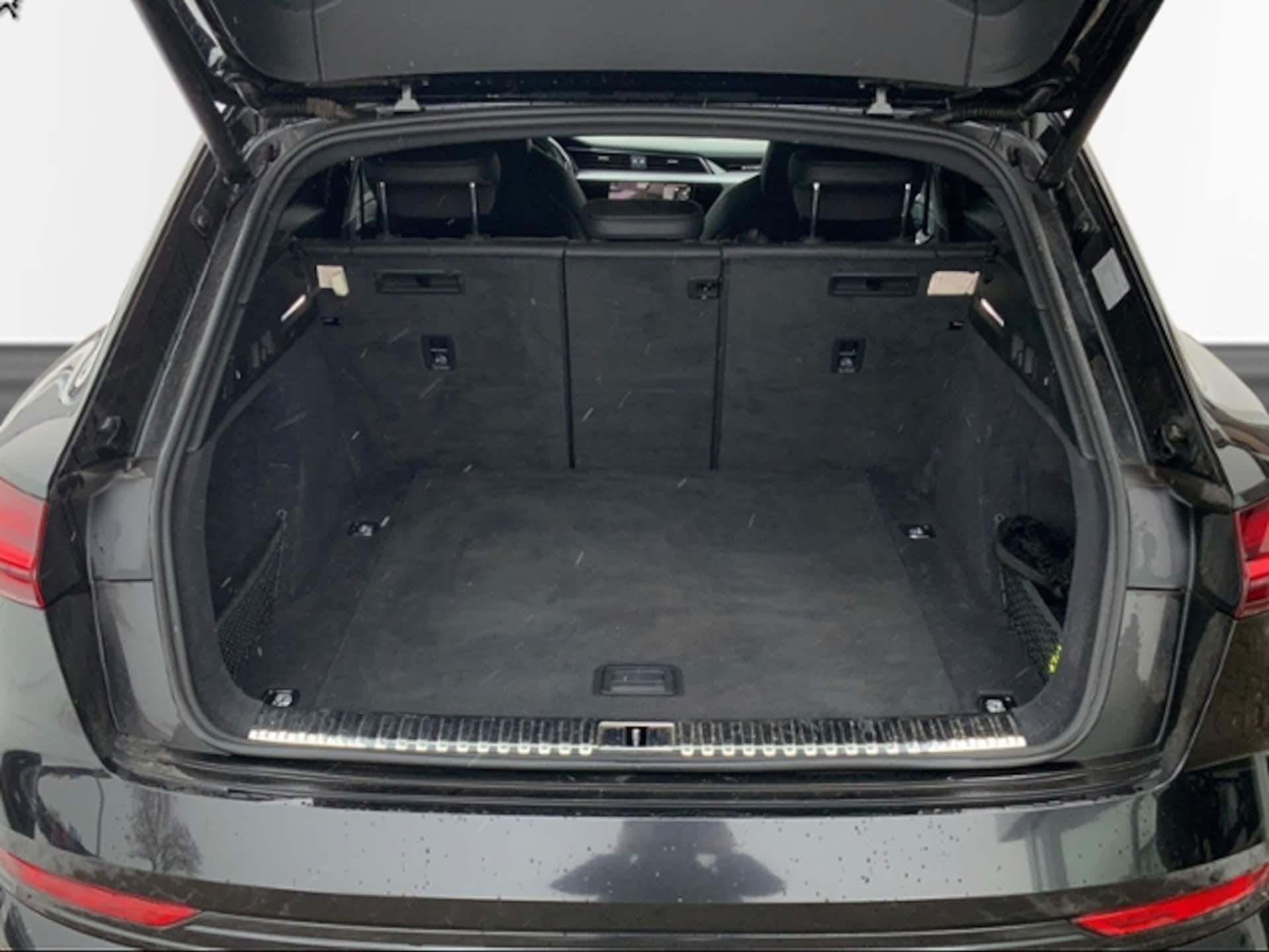 Audi e-tron S